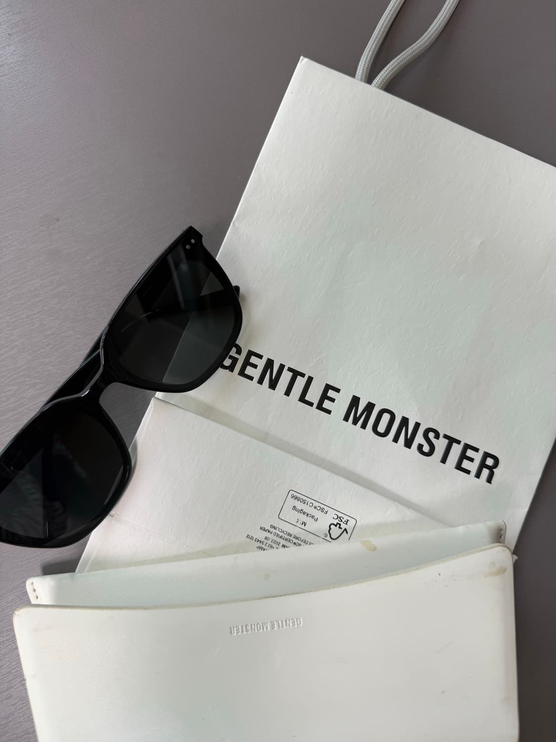 젠틀몬스터 하이저 01 블랙 선글라스 상품이미지3