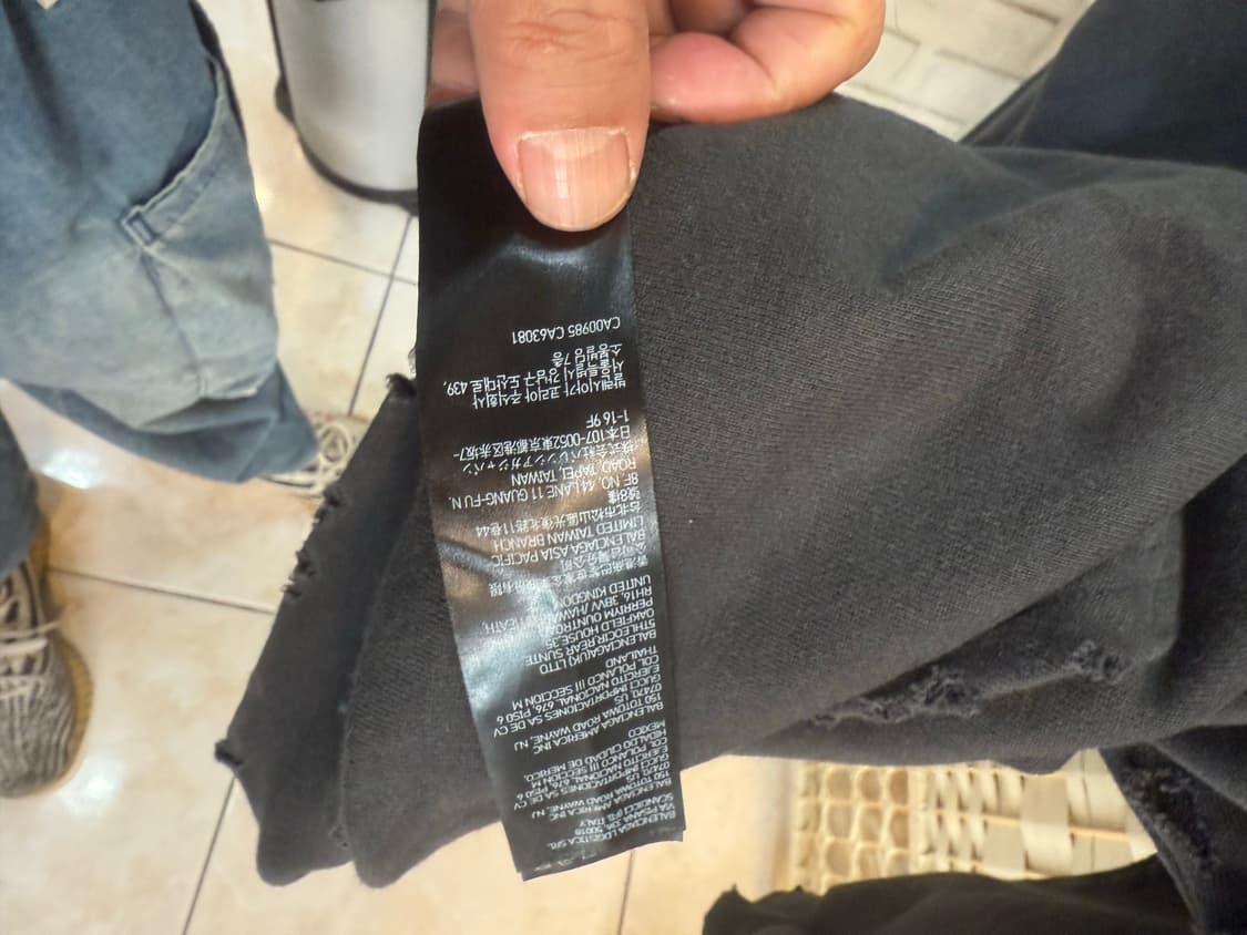 1/105 정품 발렌시아가 메탈리카 오버 후드티 팝니다 상품이미지8