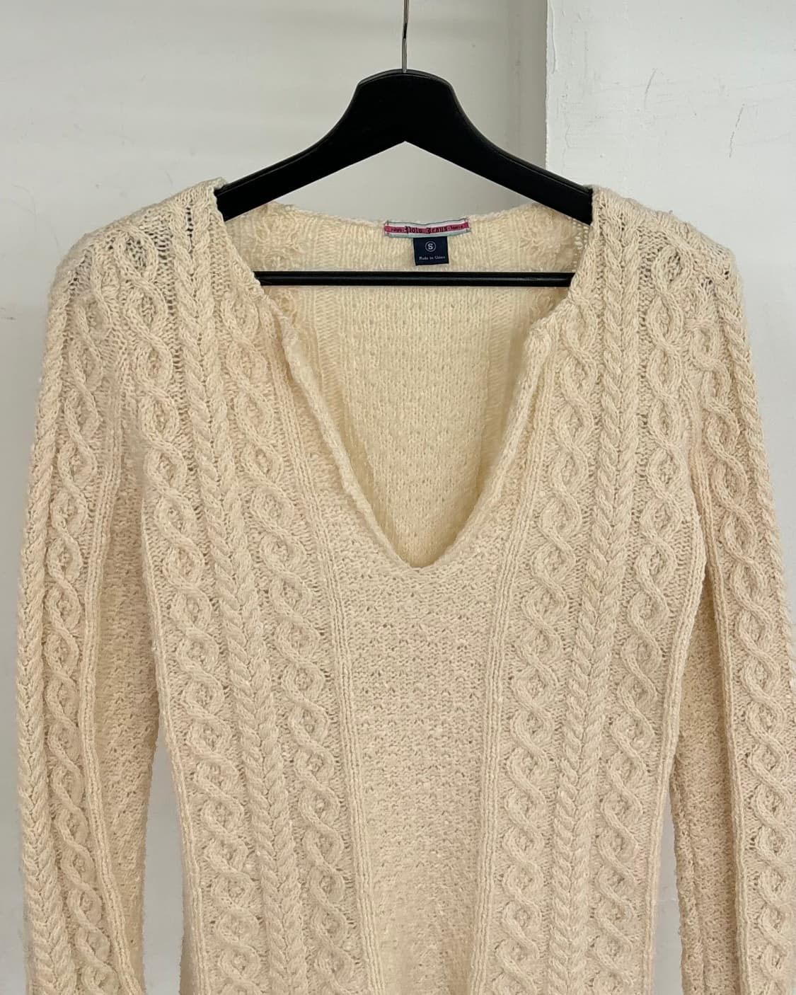 폴로 진스 아이보리 케이블 브이넥 니트 상품이미지2
