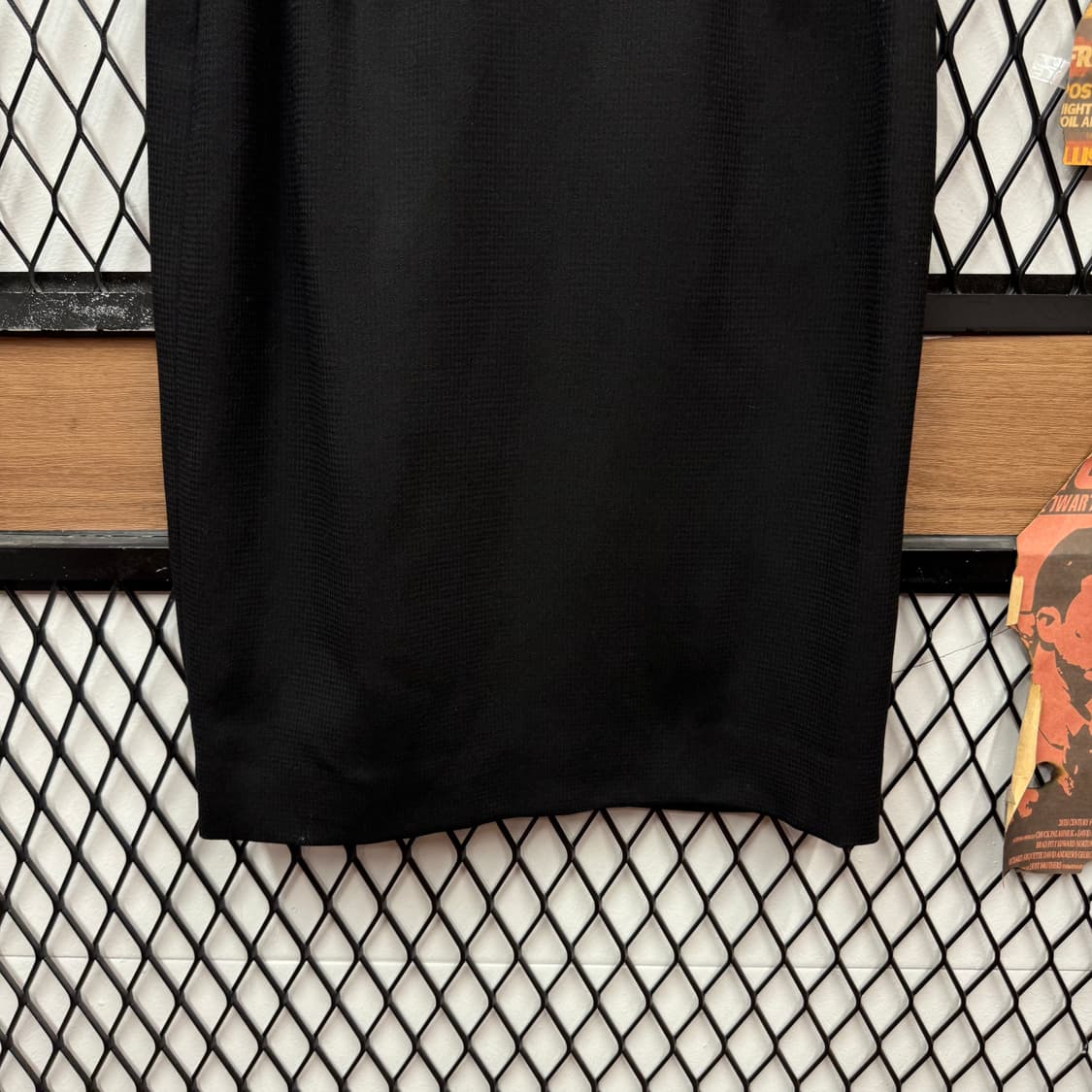 90s 끌로에 미디 스커트 후면 지퍼 디테일 블랙 상품이미지4