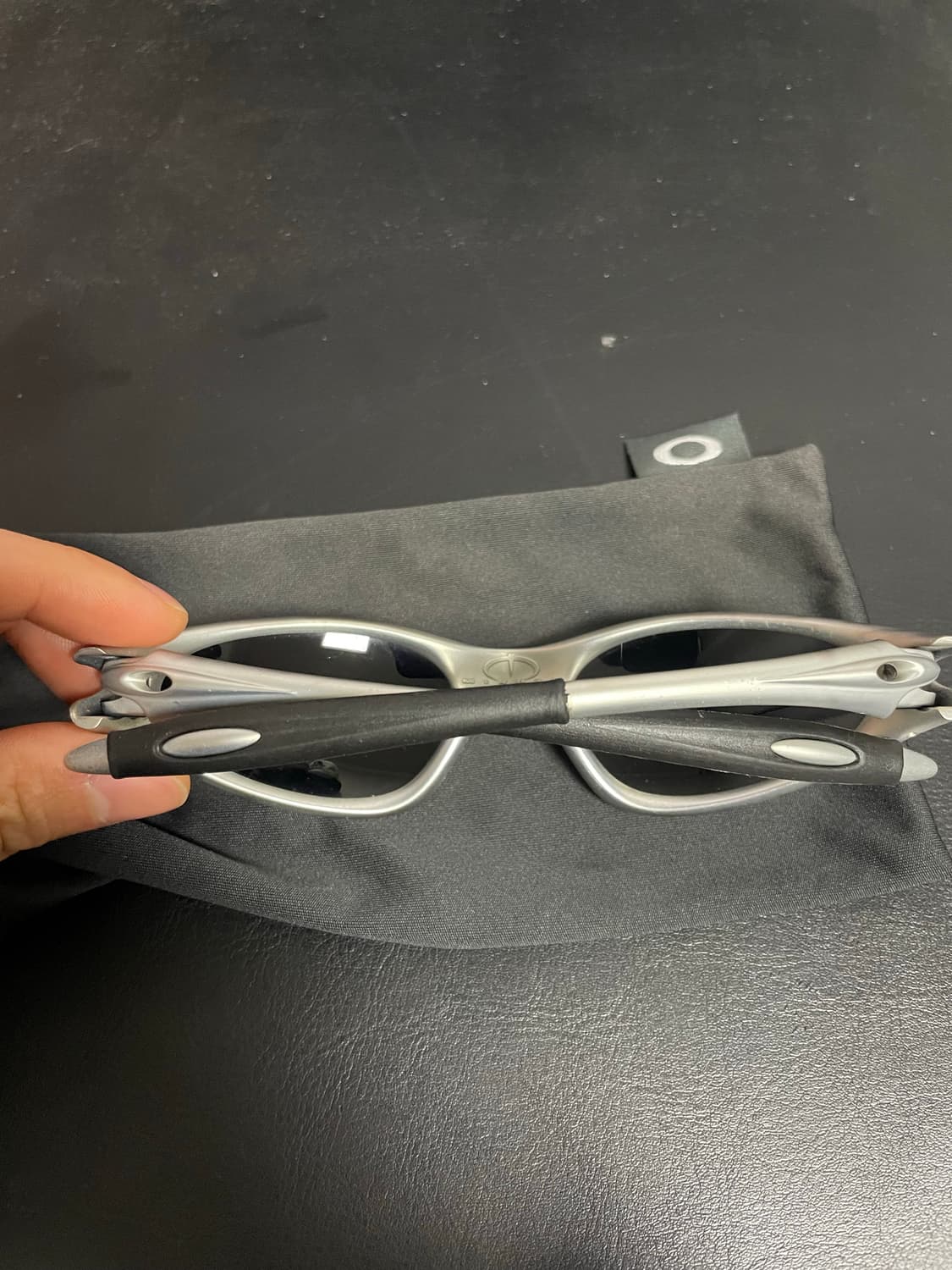 오클리 1998's 미뉴트 1.0 1세대 실버/블랙 상품이미지5