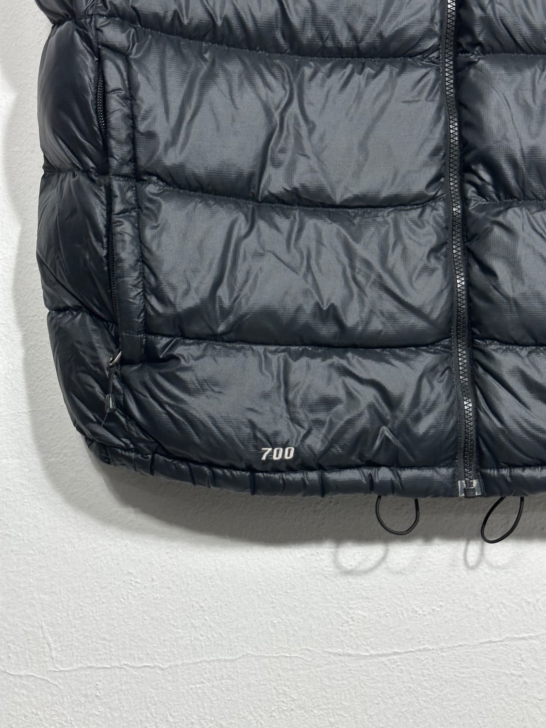 노스페이스 눕시700 구스 패딩 베스트 XL 블랙 상품이미지5