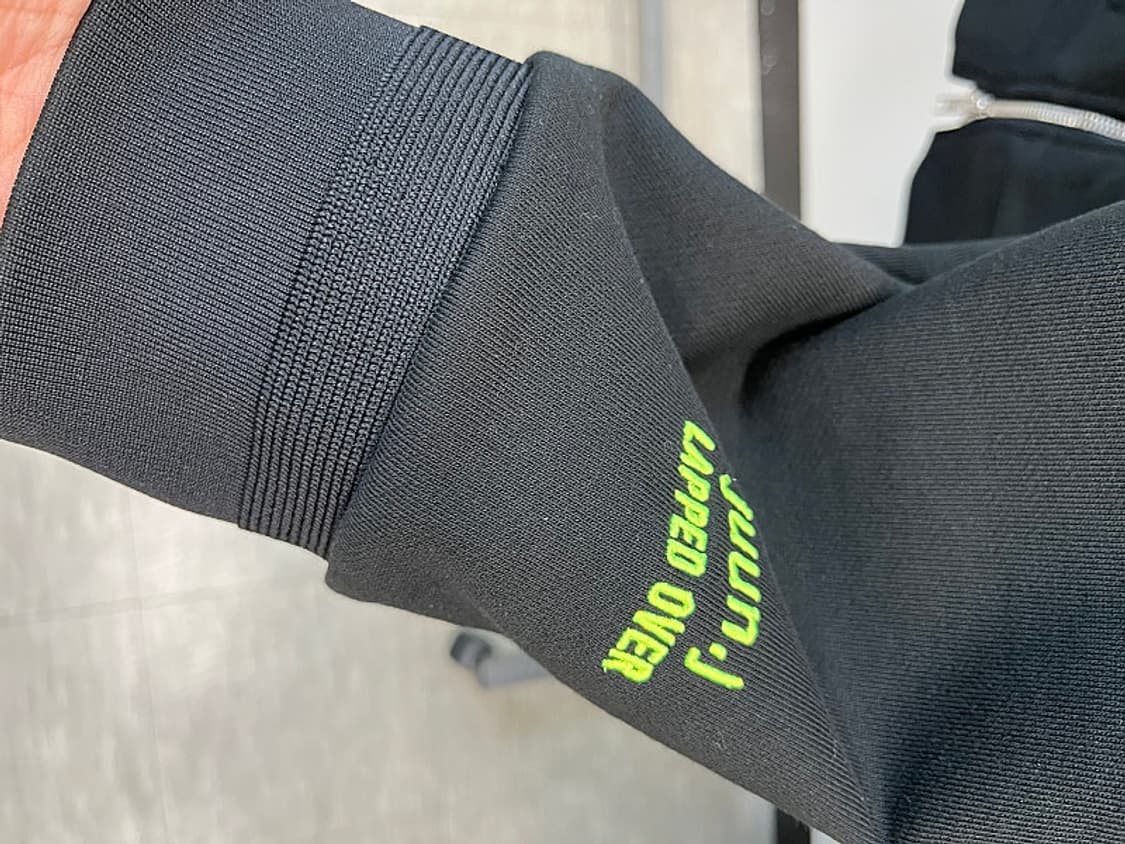 105) 준지 형광 자수 오버 맨투맨  상품이미지3