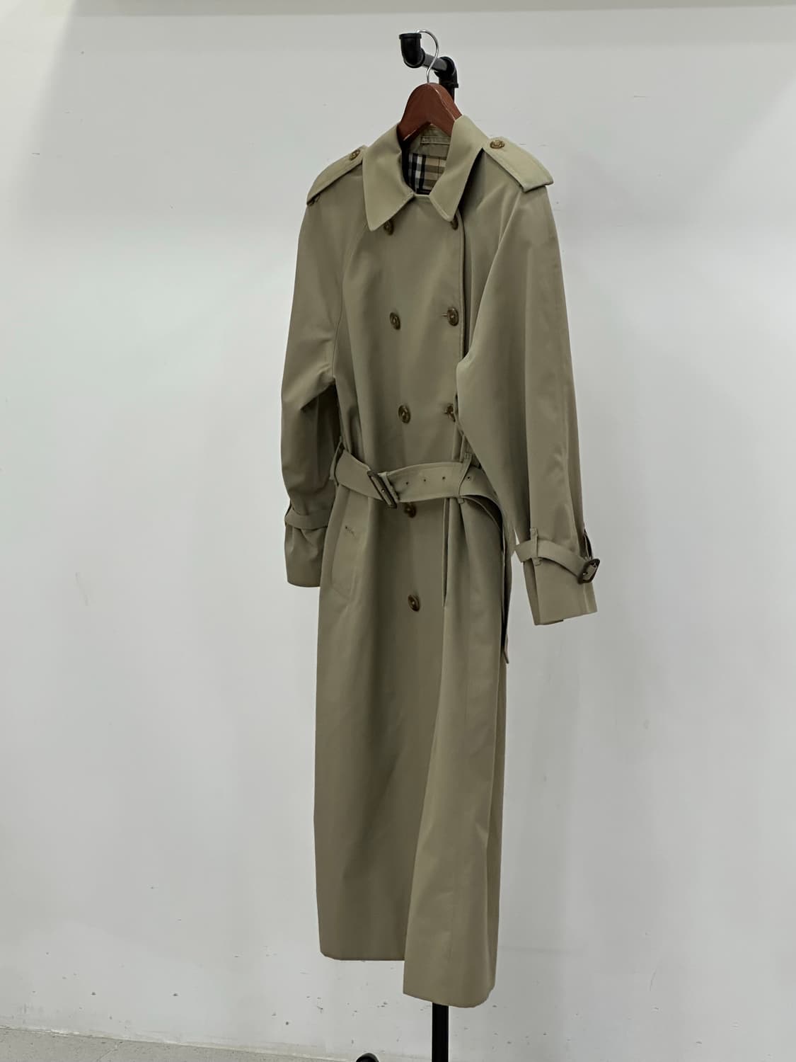 버버리 남성 트렌치코트 상품이미지4