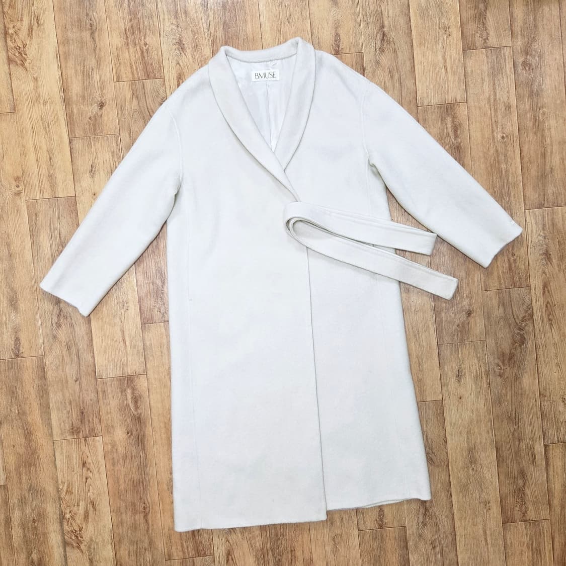 비뮤즈(B.MUSE) 베뉴엣 알파카 울 세르코트 프리사이즈 새상품 상품이미지4