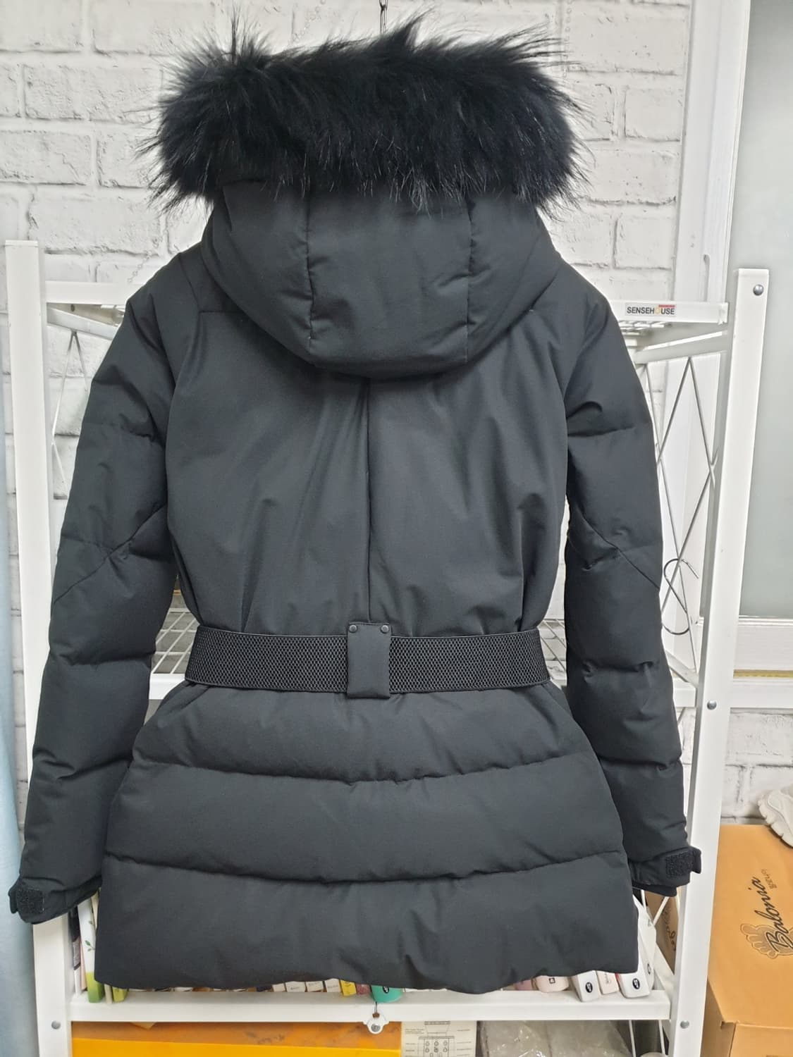 데상트 여성패딩 우먼스 스키 슬림형 미드 다운자켓 90 상품이미지6