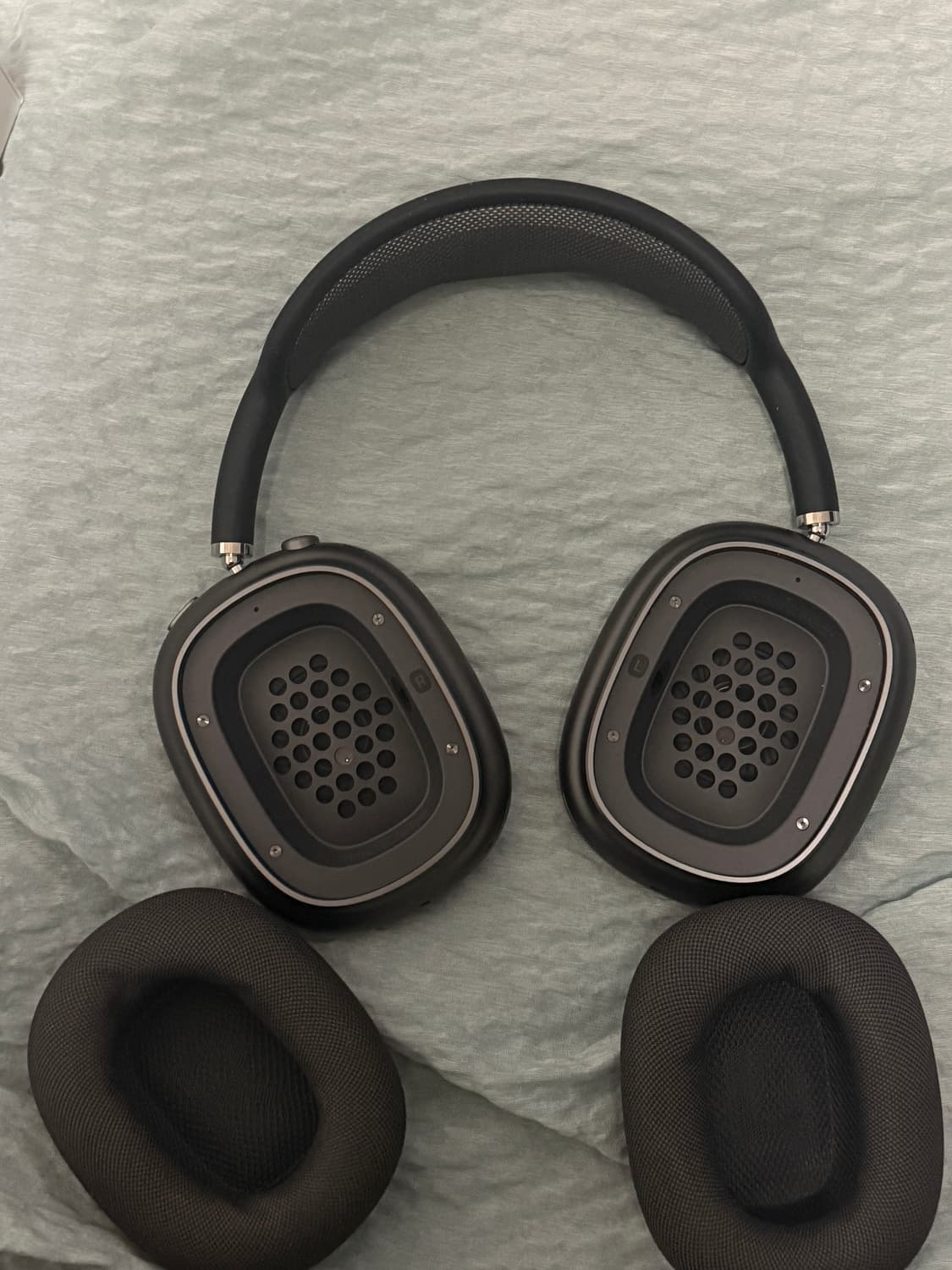 에어팟맥스 스페이스그레이 8핀 상품이미지9