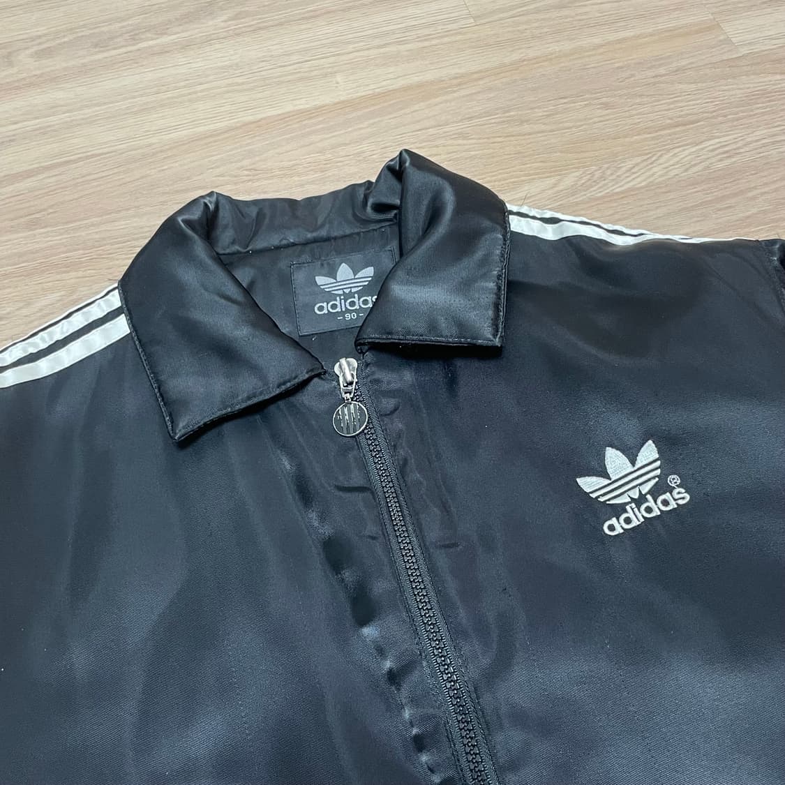 아디다스 90’s 빅로고 봄버 점퍼 상품이미지2