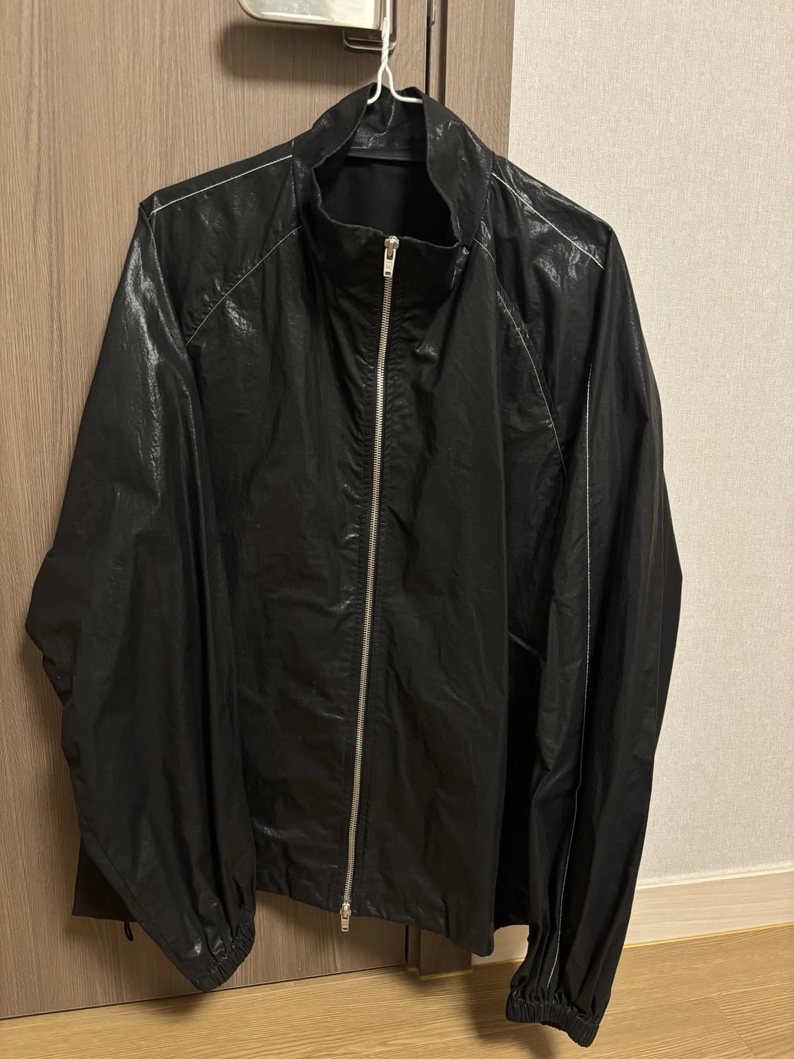 마뗑킴 로고 코팅 점퍼 상품이미지2