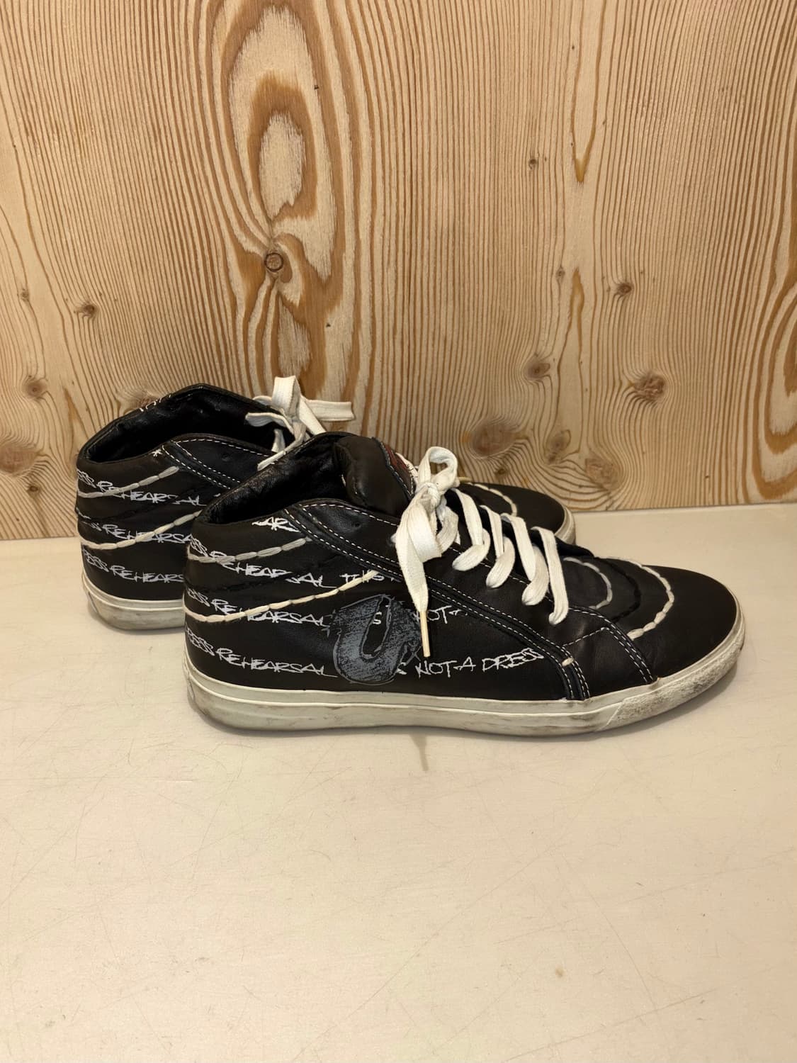 트루릴리젼 미드탑 스니커즈 상품이미지5