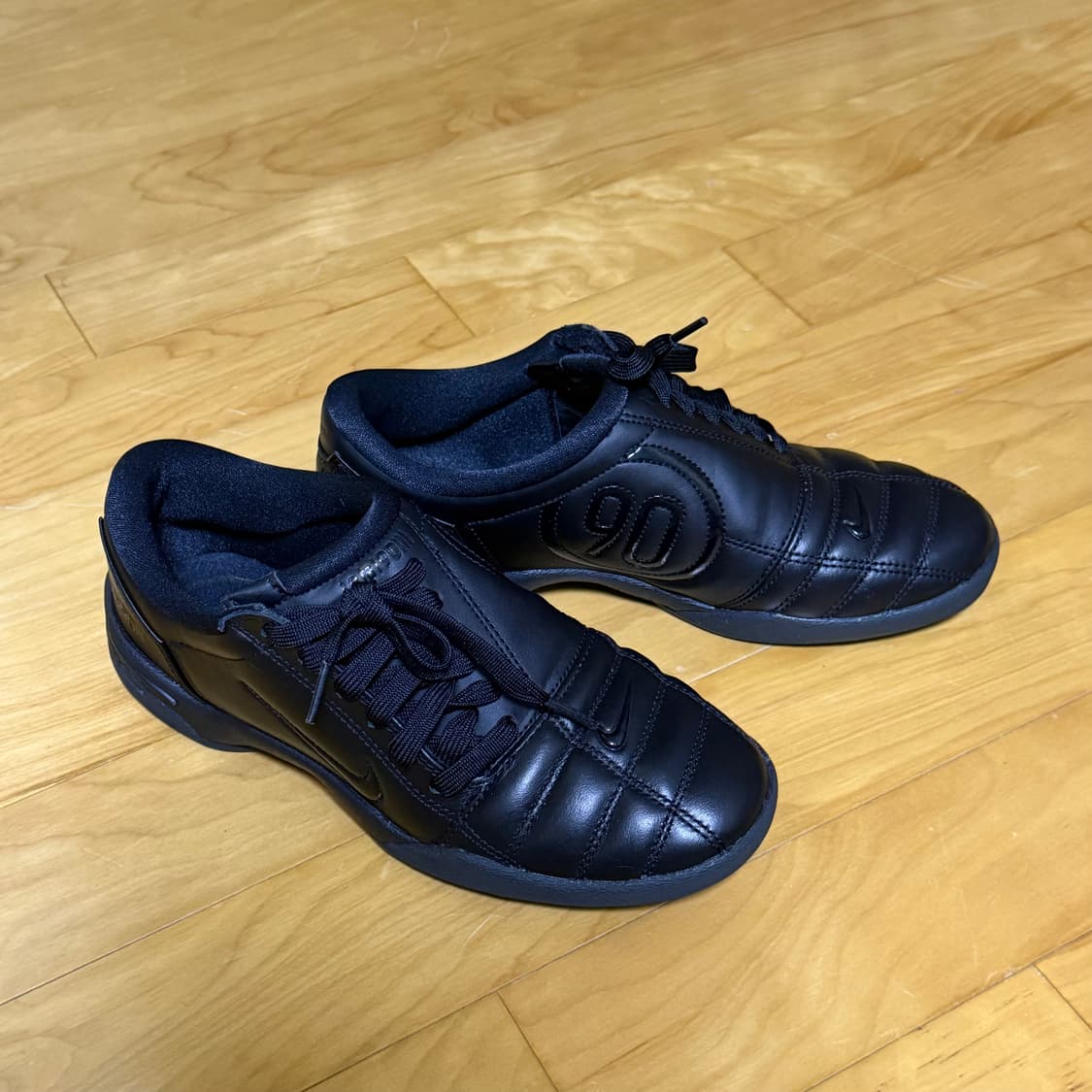 나이키 토탈90 운동화 240 판매합니다 상품이미지2