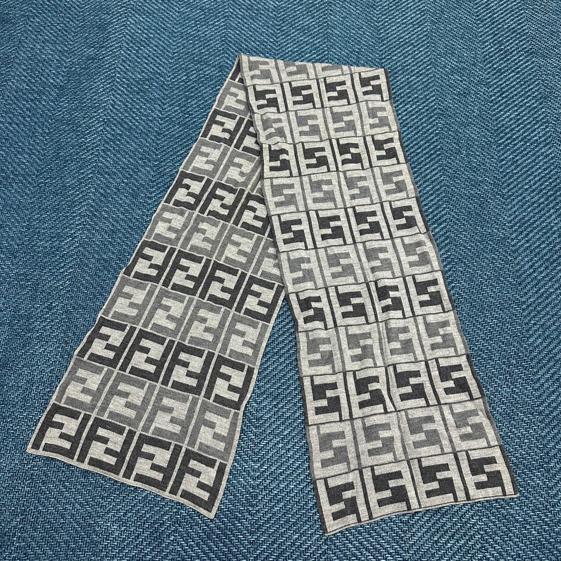 [Os] 펜디 머플러 상품이미지1