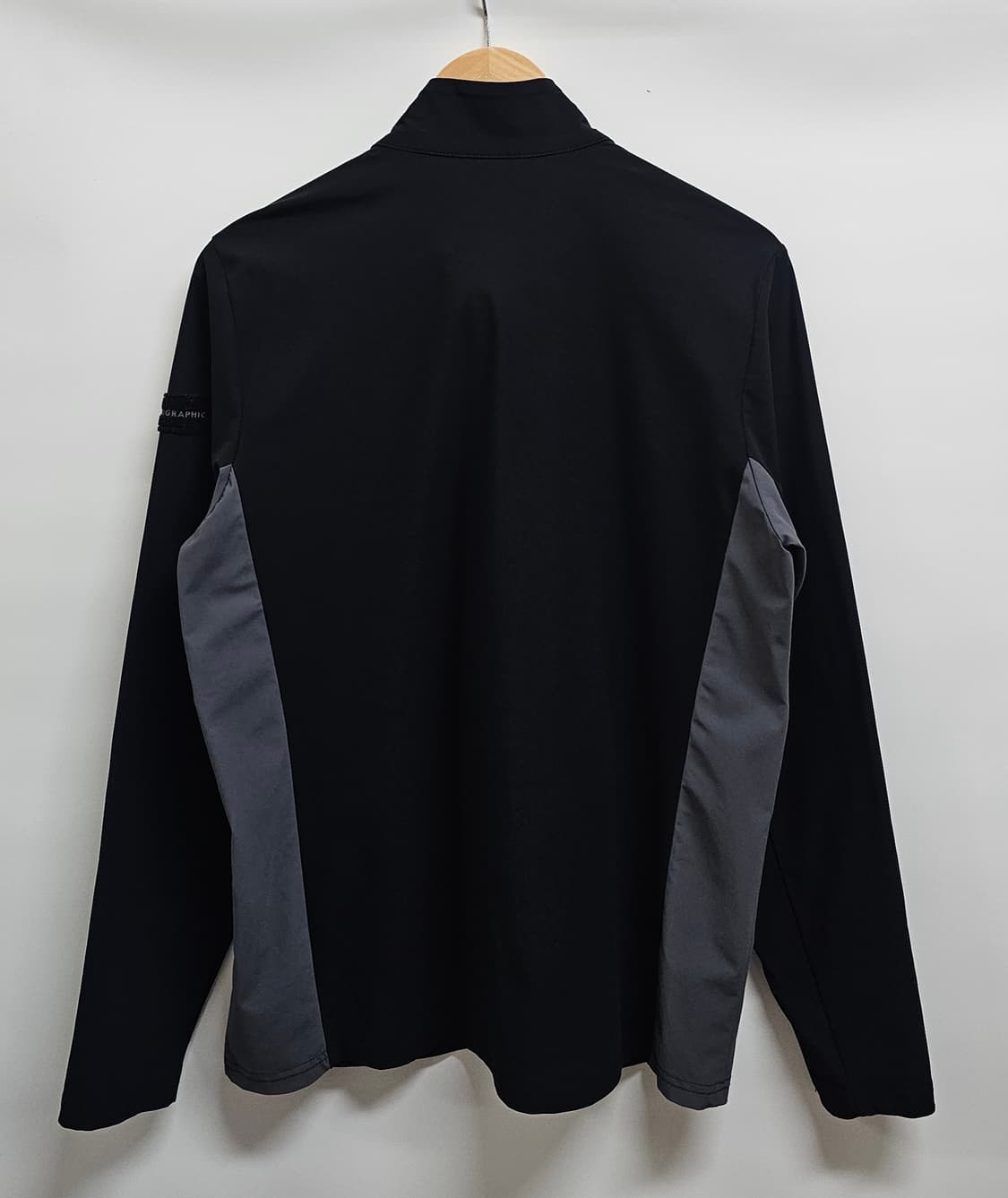 내셔널지오그래픽 블랙 바람막이 자켓 L 상품이미지2