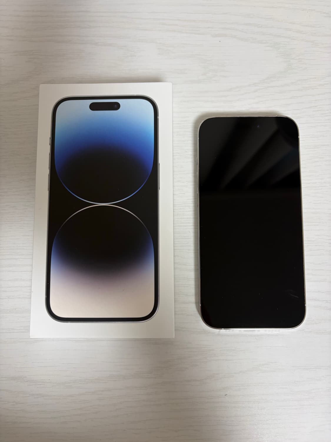 아이폰14프로 화이트 상품이미지2