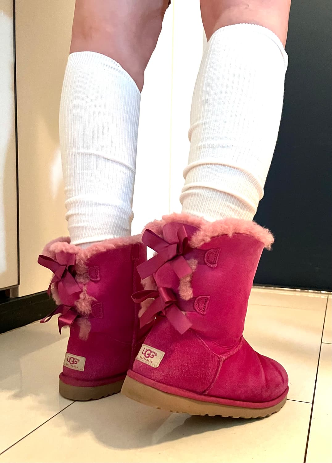 어그 백리본 부츠 Ugg 230 235  라즈베리 핑크 갸루 y2k 상품이미지3