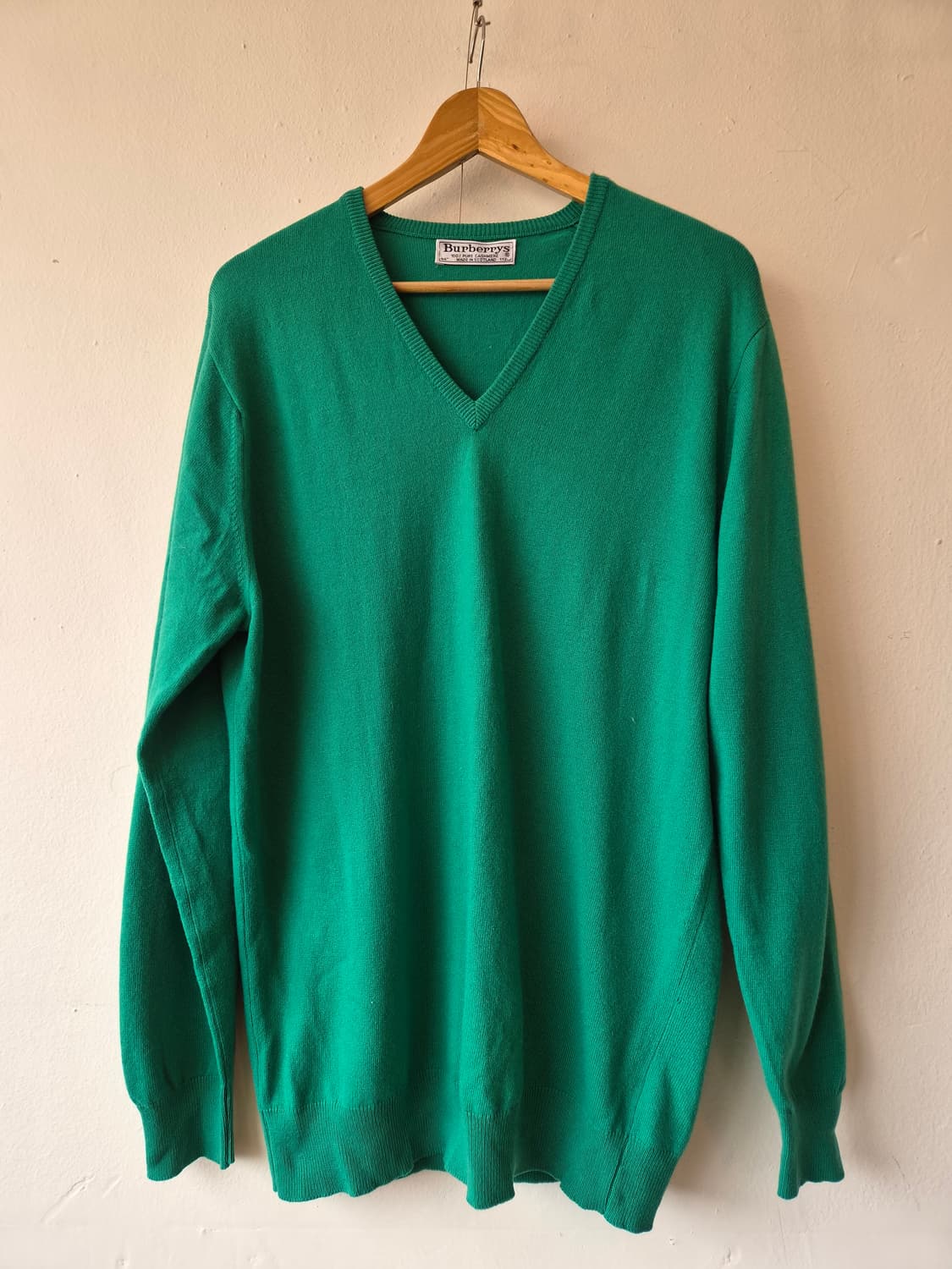 버버리스 스코틀랜드 남성 캐시미어100브이넥니트 44사이즈 상품이미지2