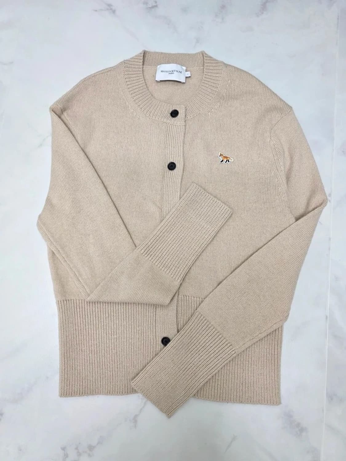 메종키츠네 폭스 패치 가디건 베이지 55 신상 상품이미지4