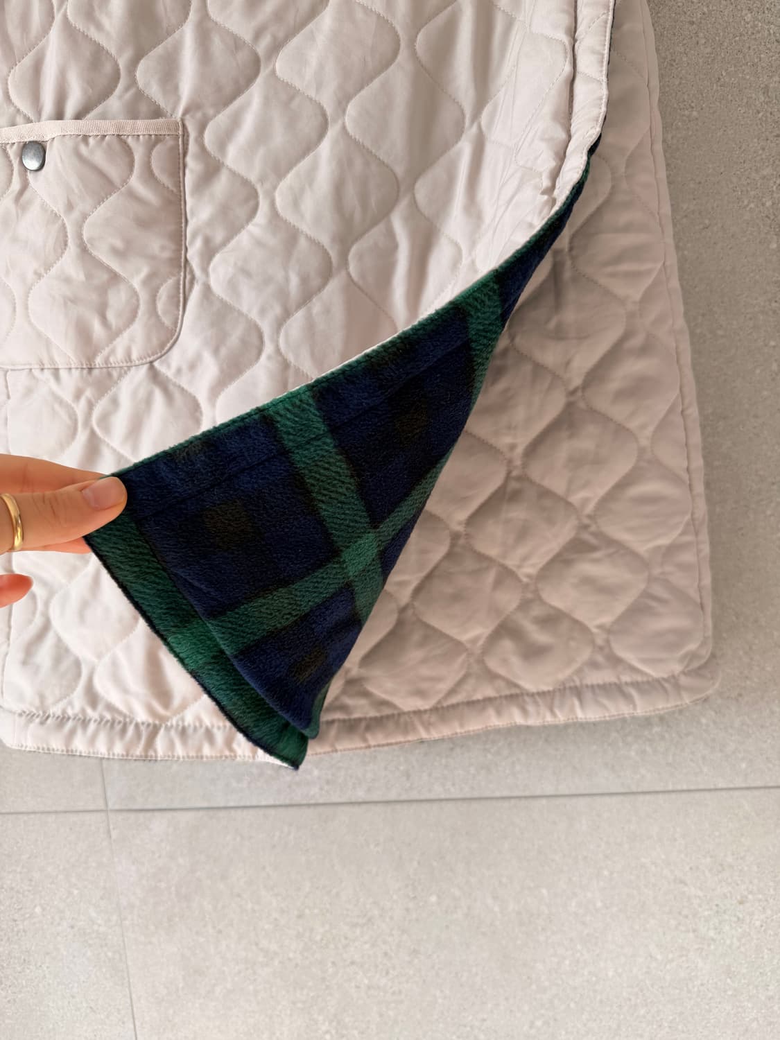 누빔 패딩 치마 베이지 미디스커트 안감 기모 체크 상품이미지2