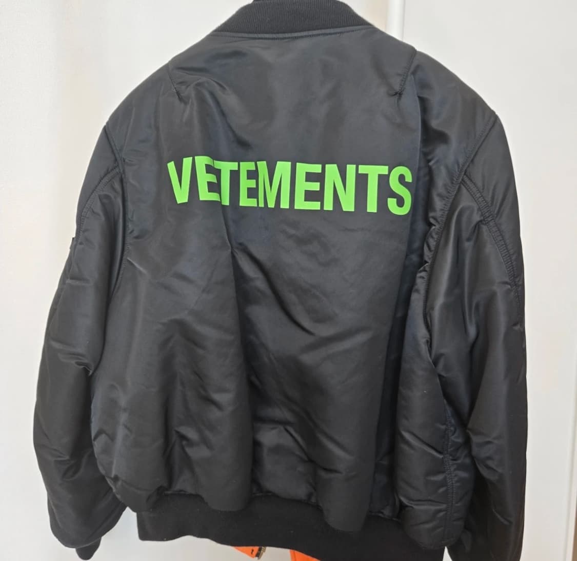 베트멍 알파인더스트리 ma-1 자켓 상품이미지1