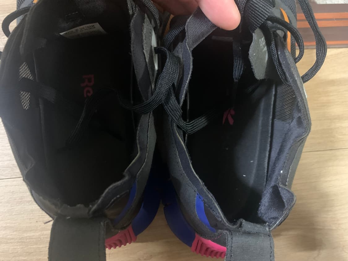 리복 직 키네티카 호라이즌 블랙 275판매 합니다 상품이미지7