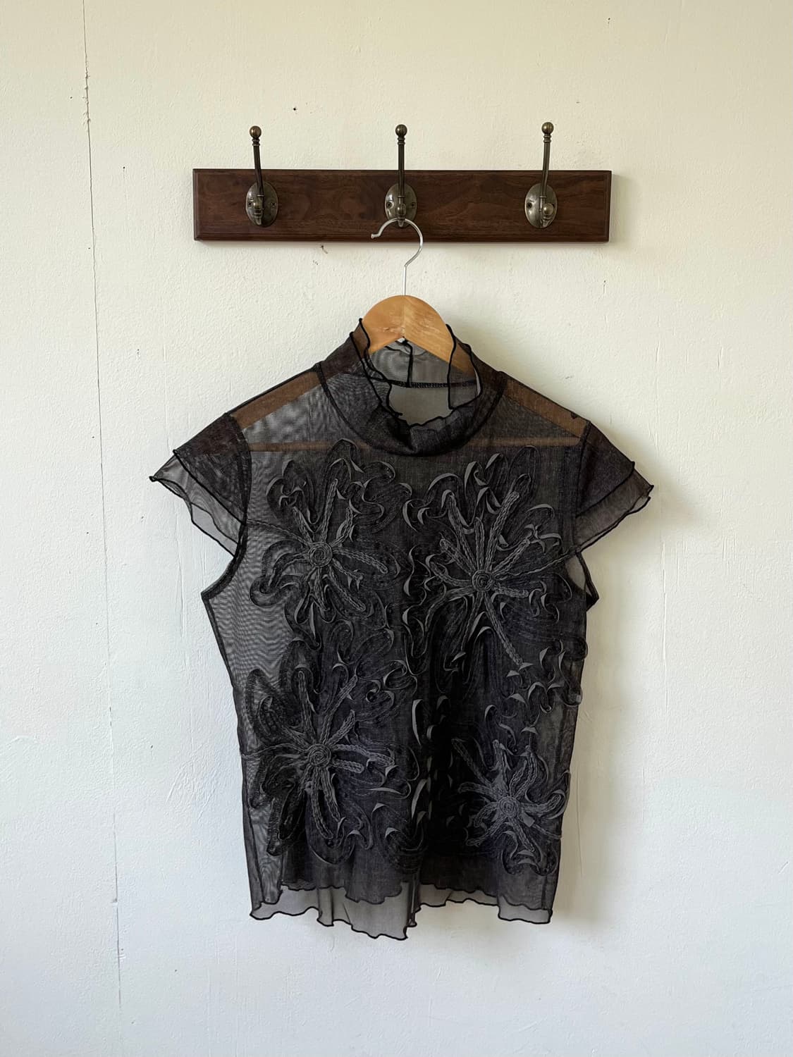 ISUI 시스루 플라워 탑  상품이미지1