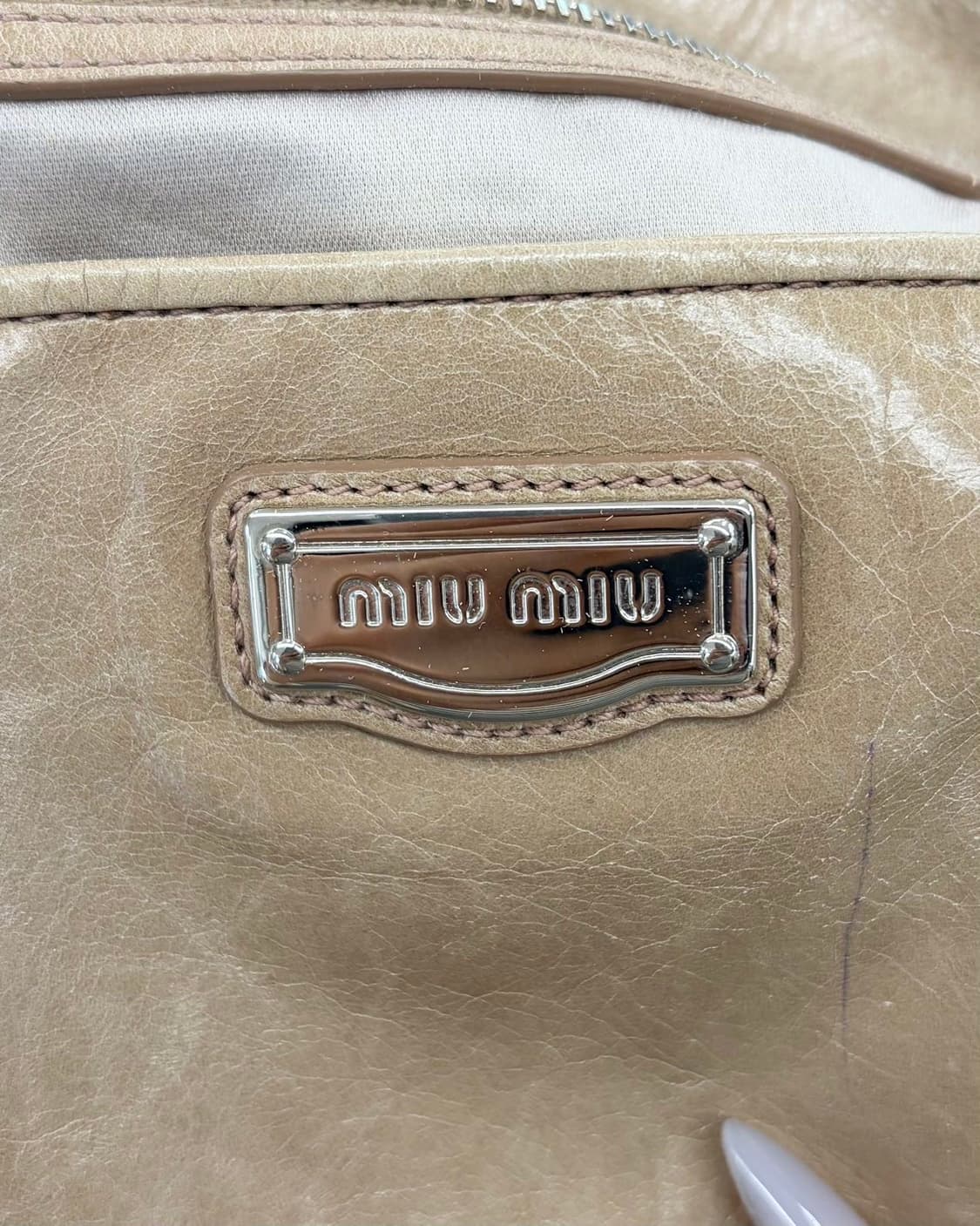 미우미우 베이지 비텔로 럭스 리본 사첼백 상품이미지7