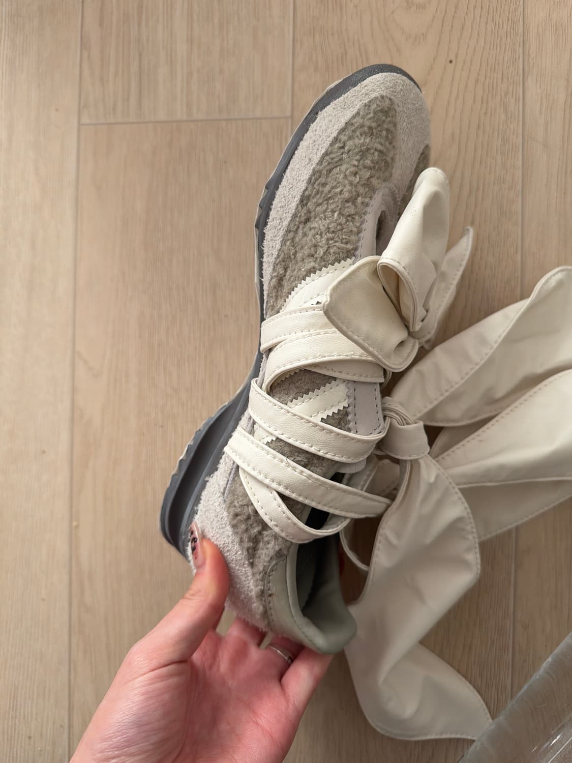 아디다스 Caroline Hu SL 72 (235사이즈,상태 최상! 상품이미지4