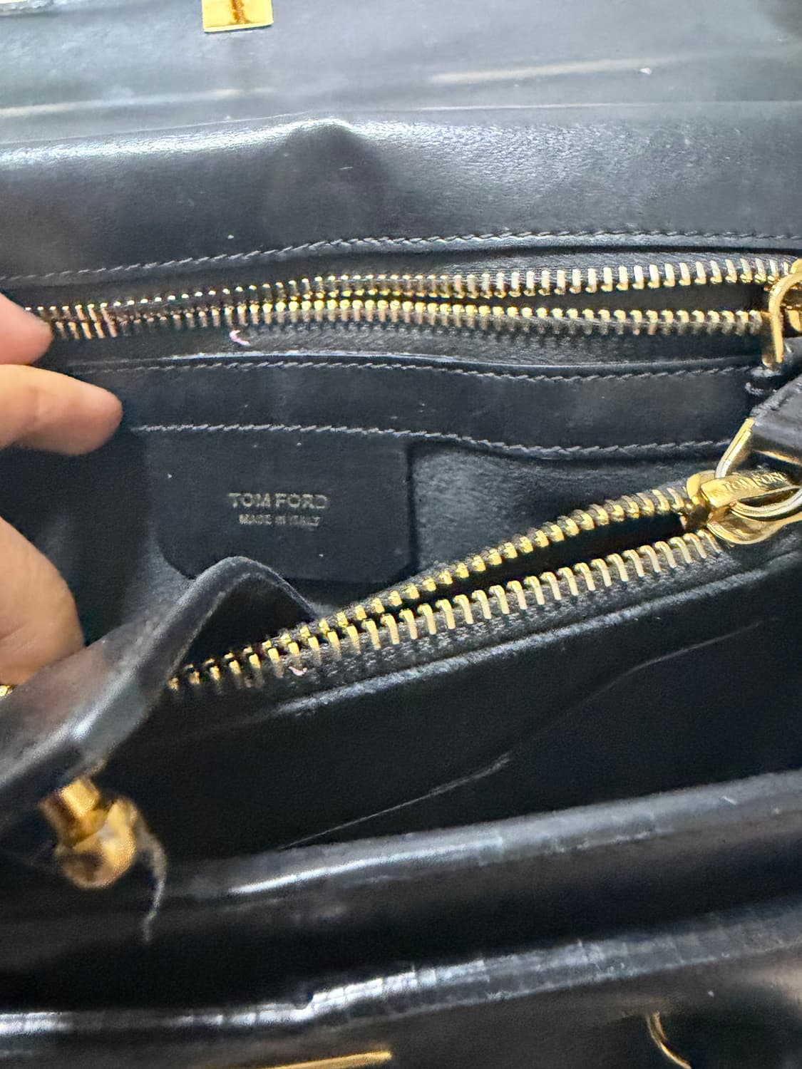 tomford 톰포드 블랙 레더 토트백 상품이미지7