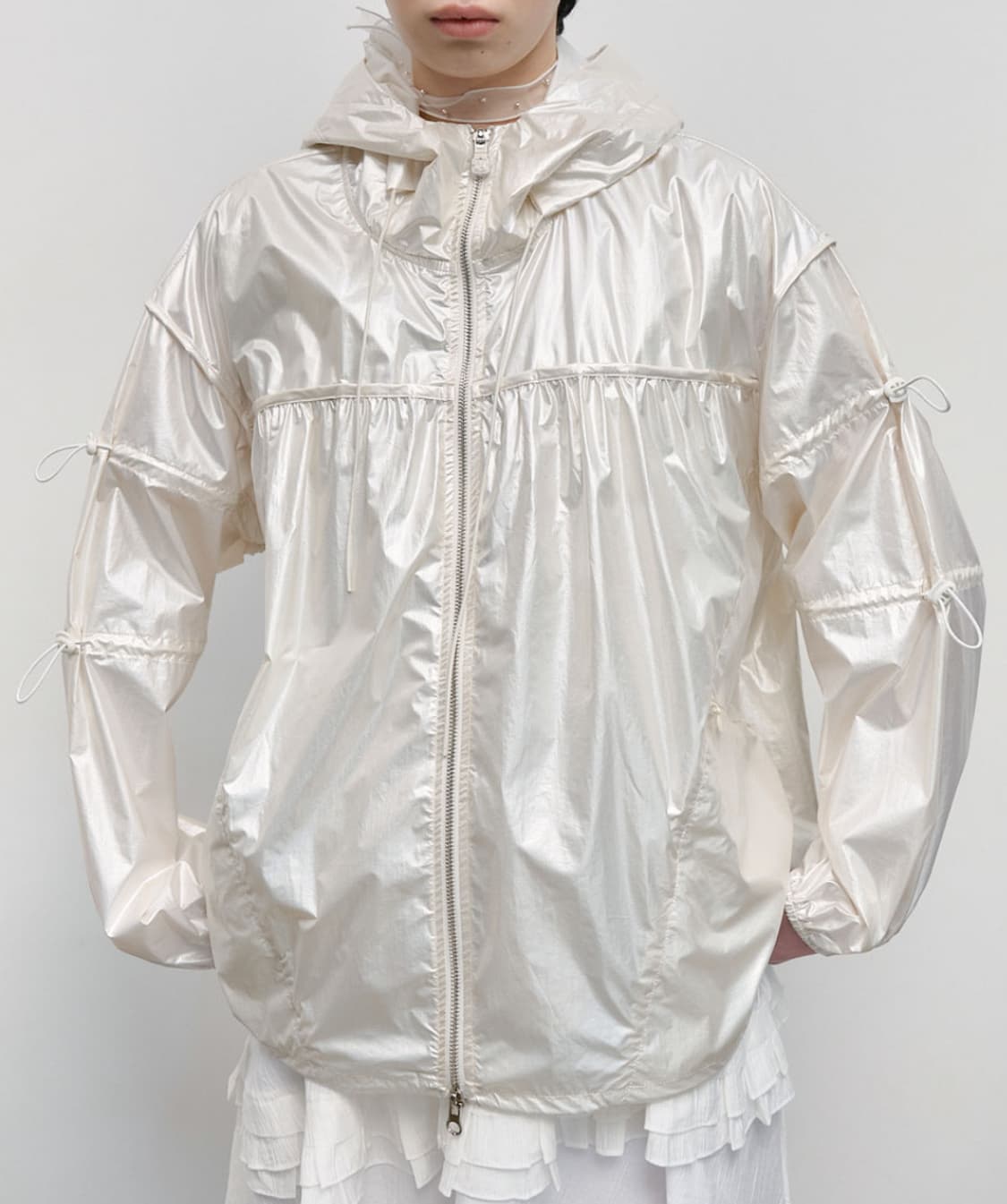 타입서비스 Glossy Shirring Hooded Windbreaker 상품이미지3