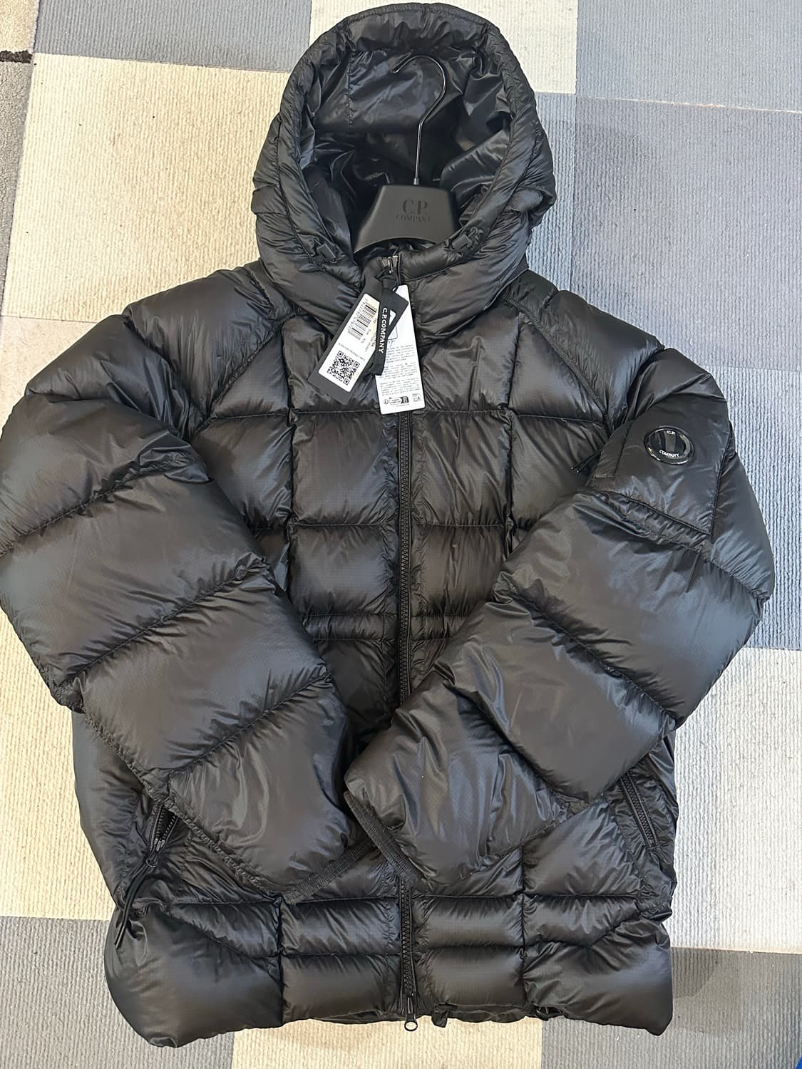 (25FW) CP컴퍼니 DD쉘 다운 패딩 판매합니다 상품이미지1
