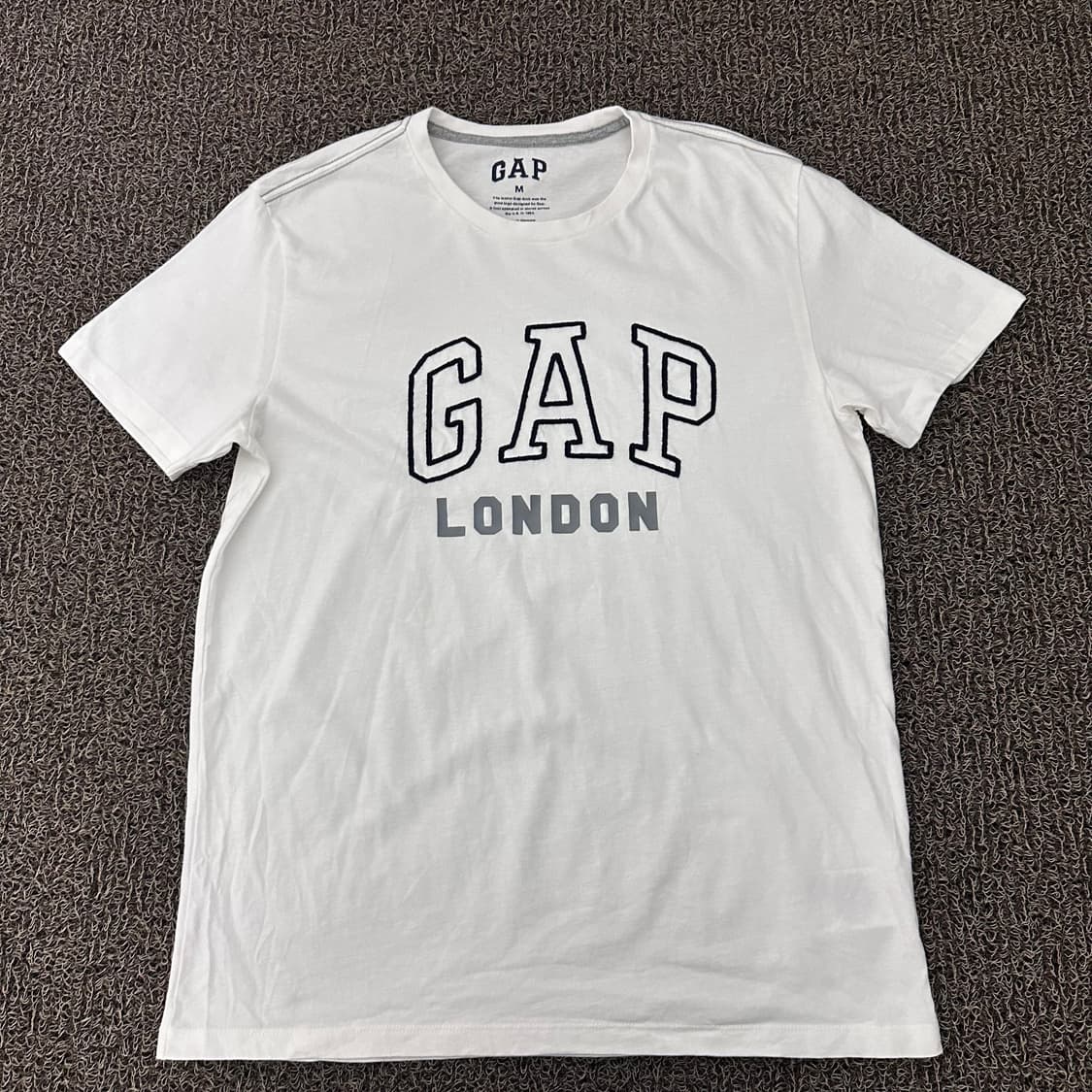 GAP 갭 공용 반팔티셔츠 화이트 M 상품이미지1