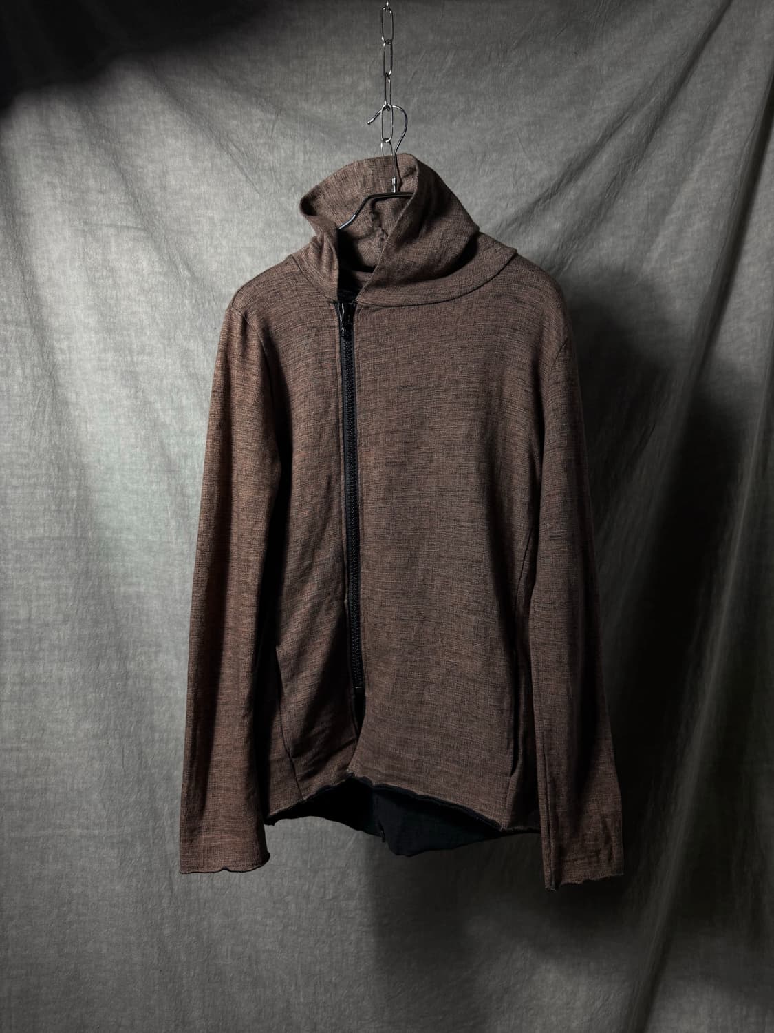 RIPVANWINKLE Asymmetric Zip Hoodie   상품이미지3