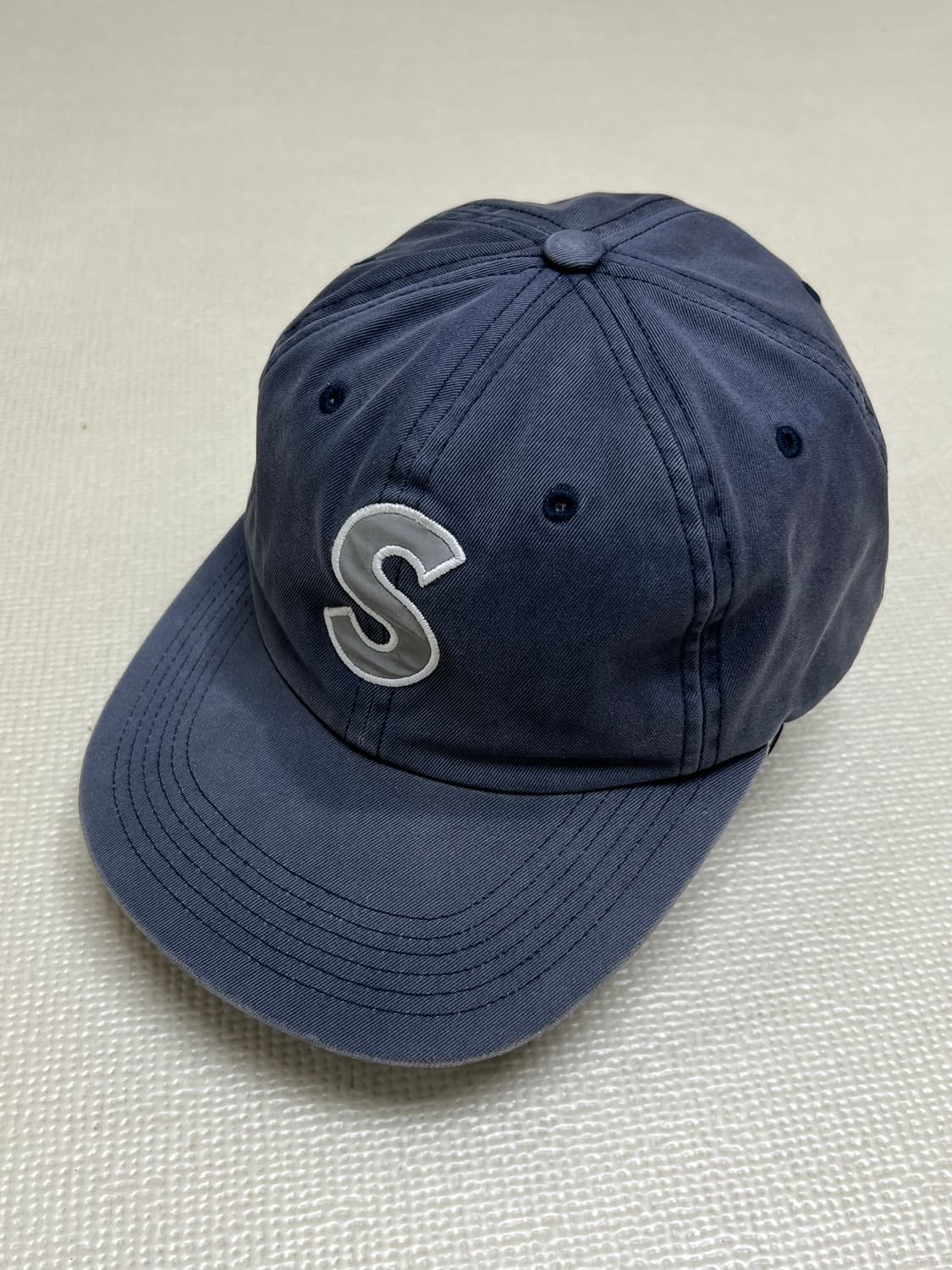 슈프림 S로고 리플렉트 볼캡 상품이미지1
