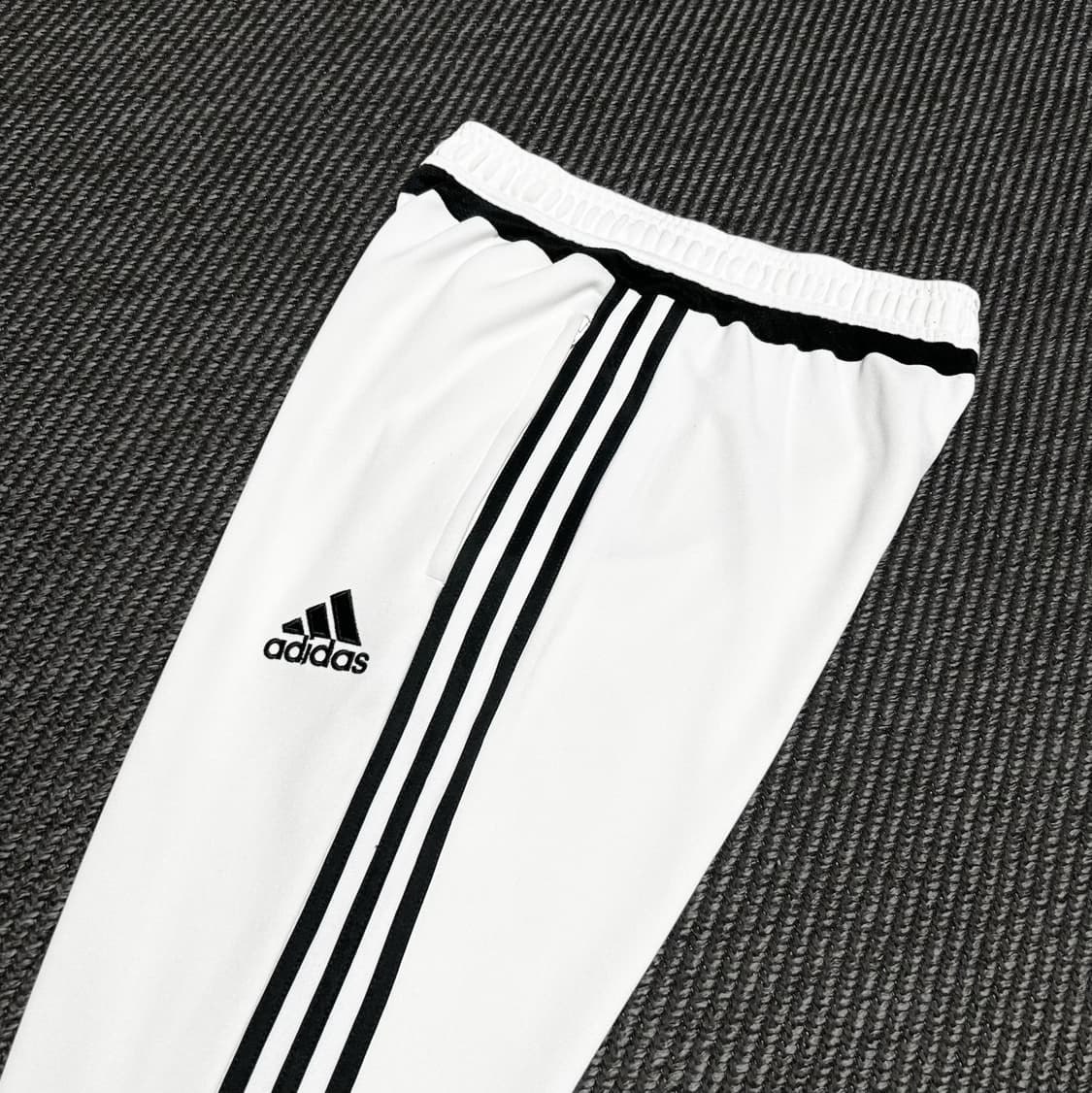 [M] adidas 아디다스 흰/검 트랙 트레이닝 팬츠 상품이미지3