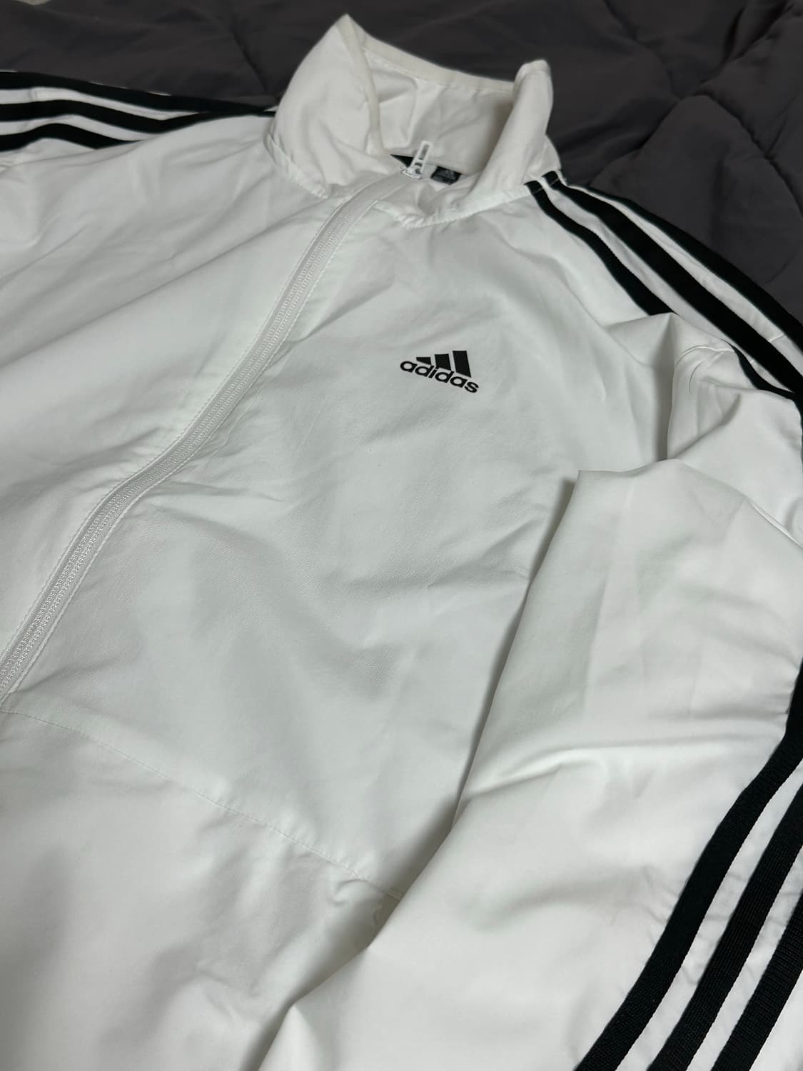 아디다스 화이트 삼선 져지 바람막이 라지   상품이미지3