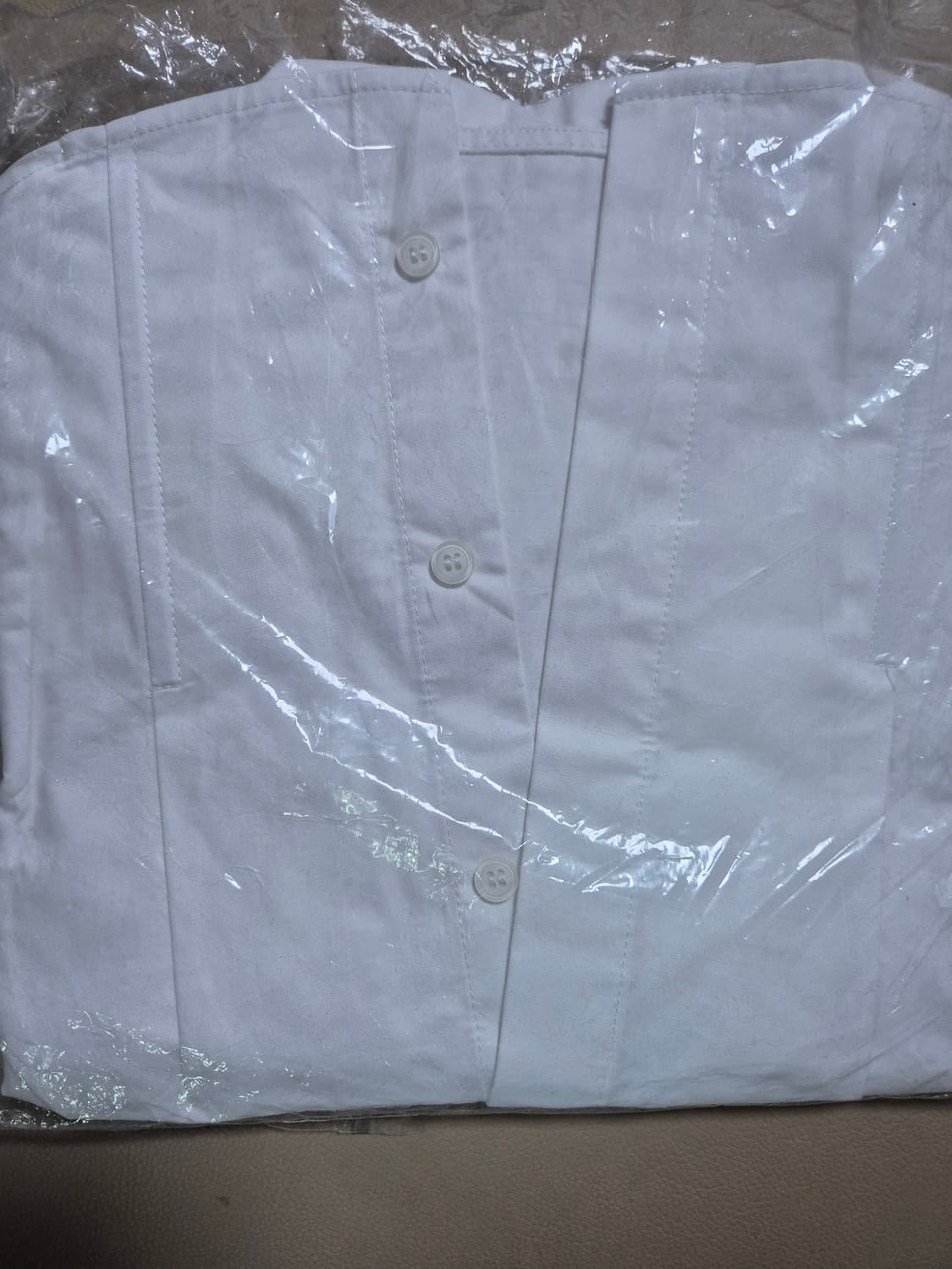 (새상품) 에잇세컨즈 핀턱 크롭셔츠 상품이미지4