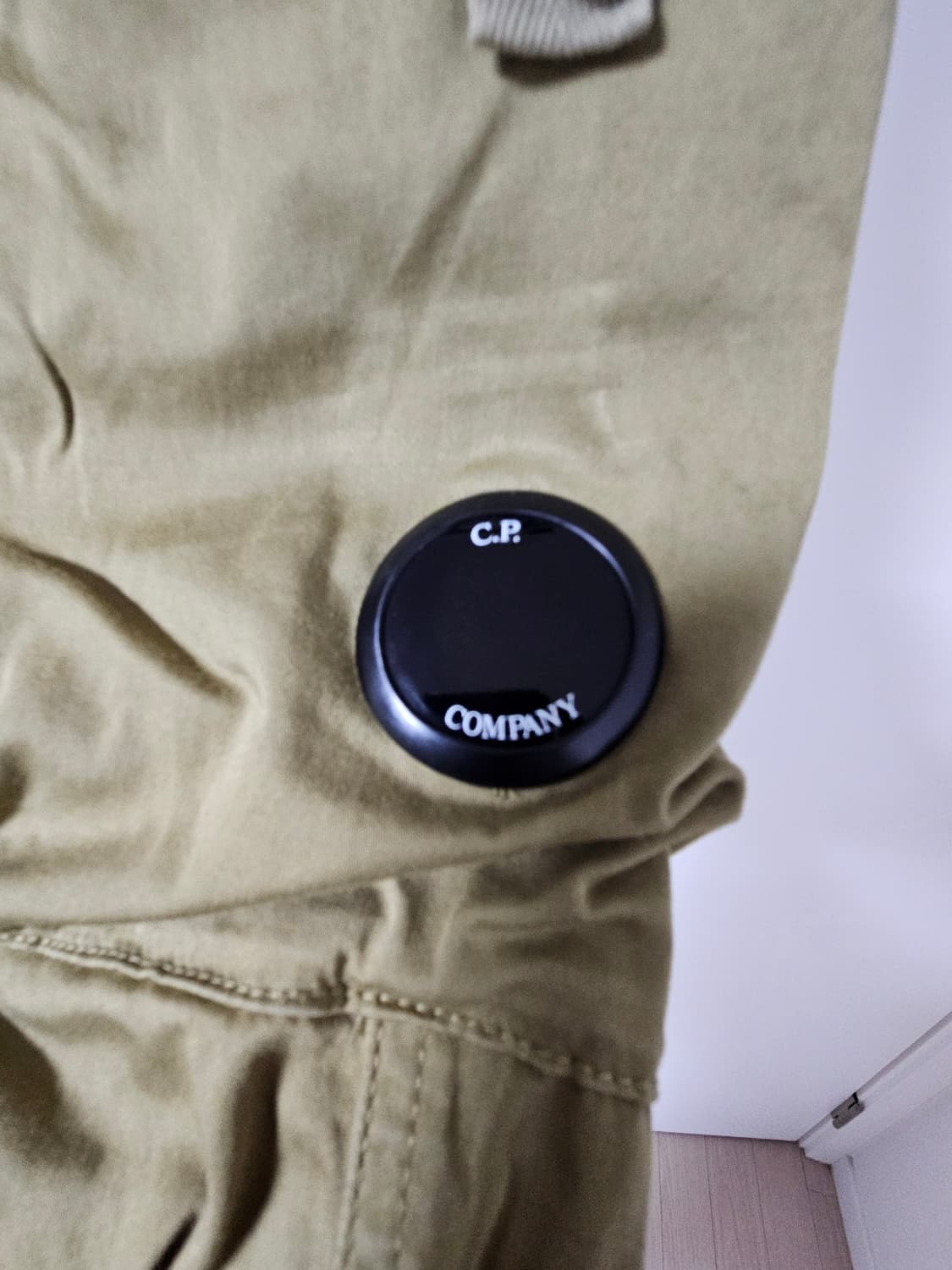 Cp컴퍼니 렌즈와펜 카고팬츠 48사이즈 상품이미지2