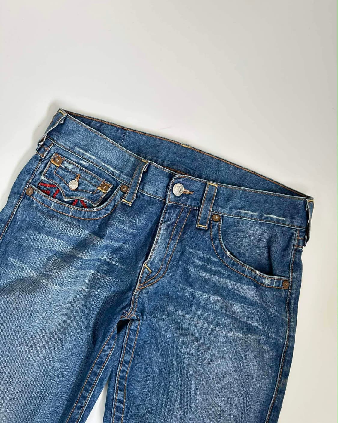 [32] 트루릴리젼 레드 빅스티치 세미 플레어진 데님 팬츠 부츠컷 상품이미지5