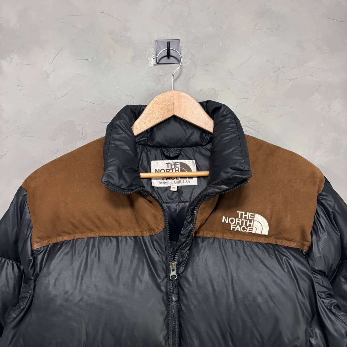 노스페이스 700LTD 눕시 구스다운 패딩 브라운 블랙 상품이미지2