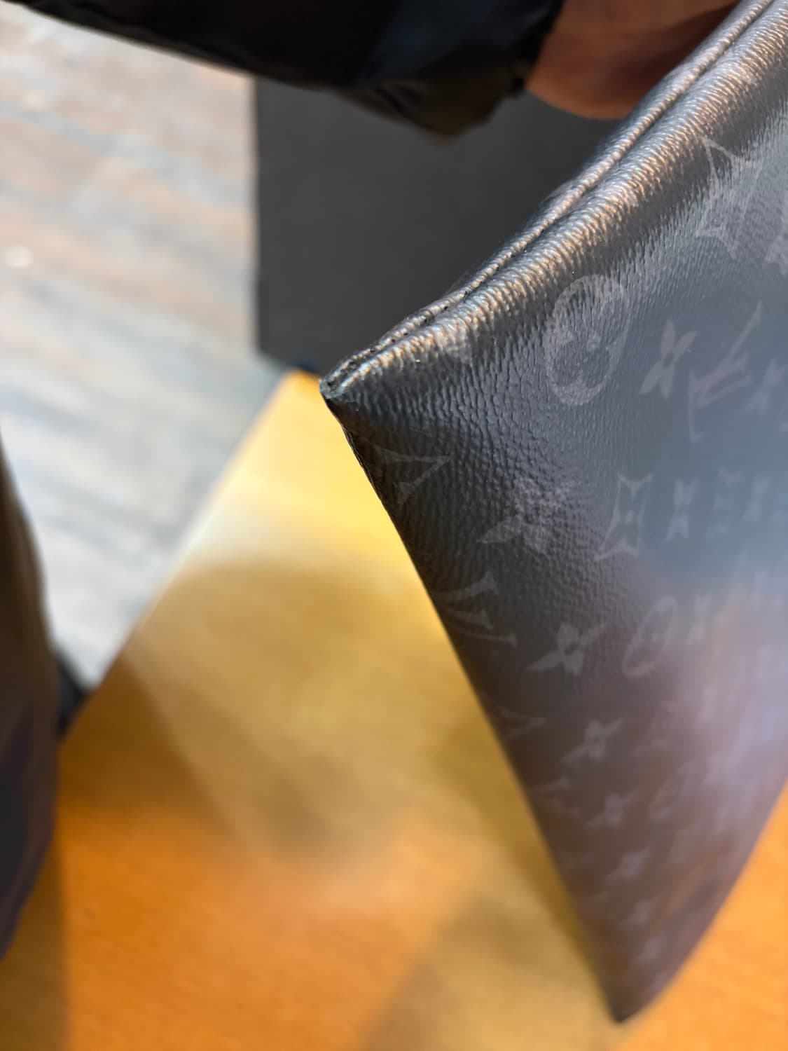 루이비통 클러치 디스커버리 이클립스 아폴로 상품이미지8