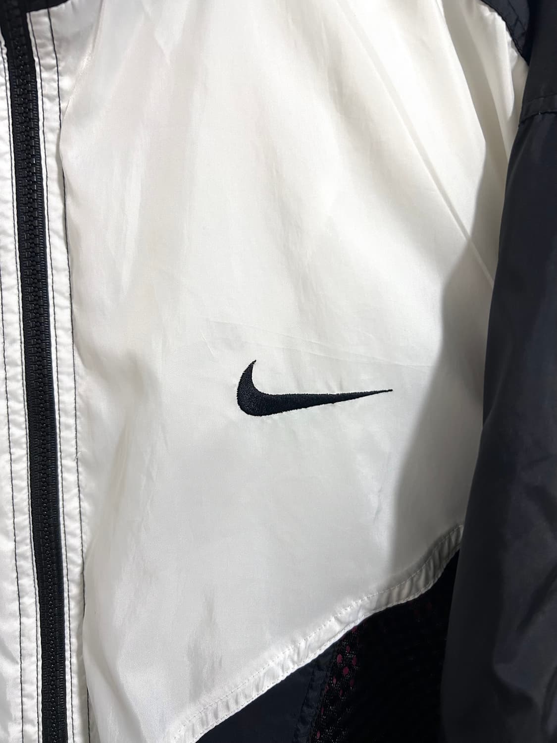 나이키 90s 바람막이 마룬 화이트 상품이미지4