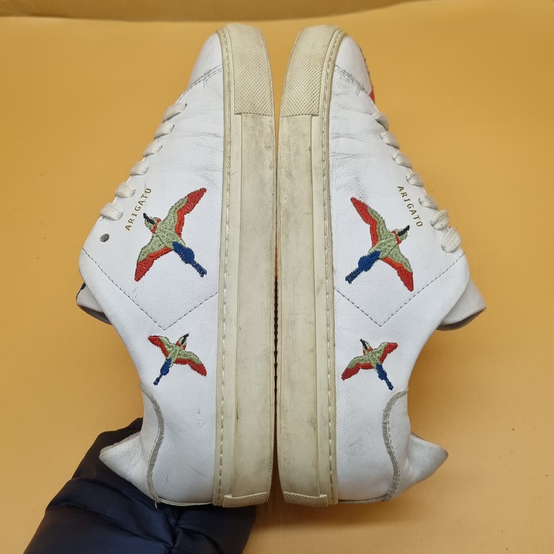 악셀아리가토 화이트 스니커즈7.5 245 상품이미지5