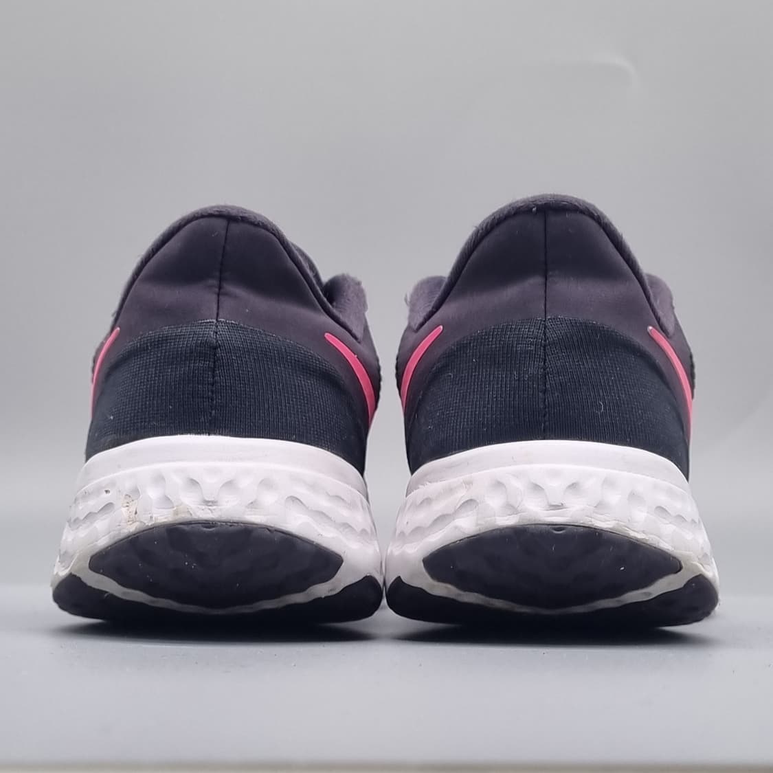 나이키 레볼루션  여성 운동화230 상품이미지4