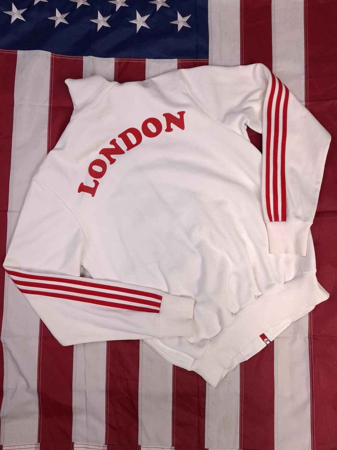 오리지날 아디다스 화이트 레드 삼선 런던 트렉탑져지 상품이미지6
