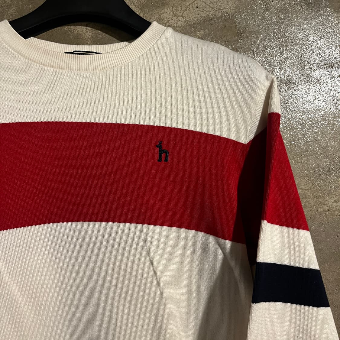 헤지스 라운드 니트 상품이미지2