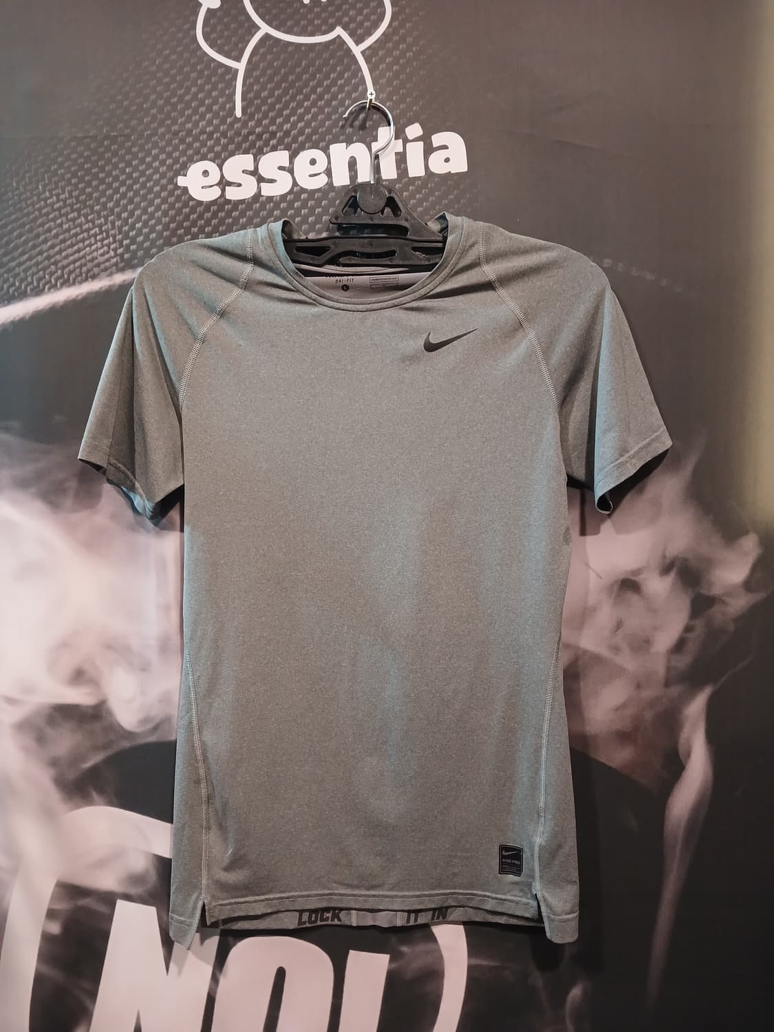 나이키 프로 남성 스우시 드라이핏 반팔 상품이미지1