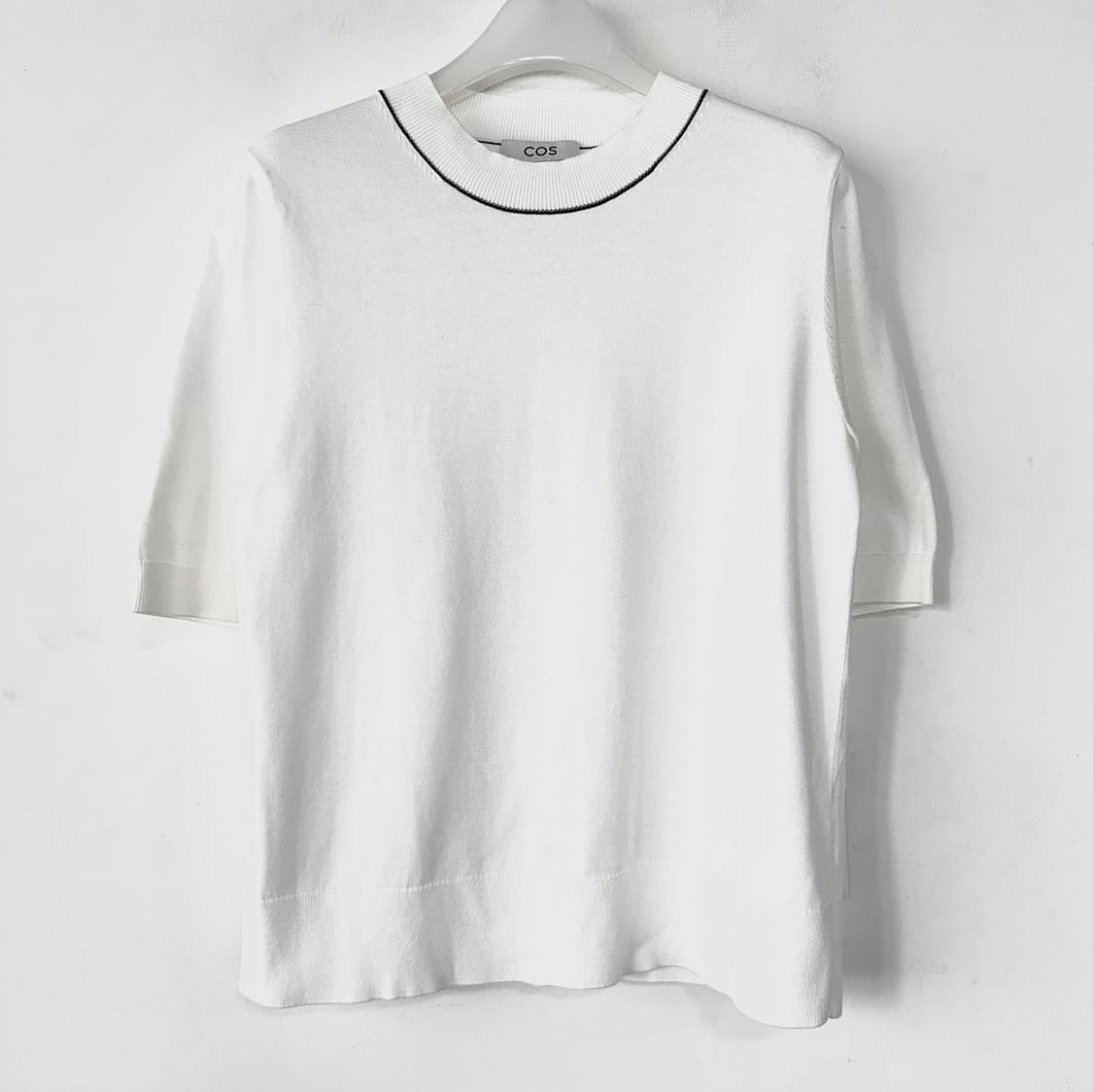 코스 COS 24 라인 배색 니트 반팔 티셔츠 상품이미지2