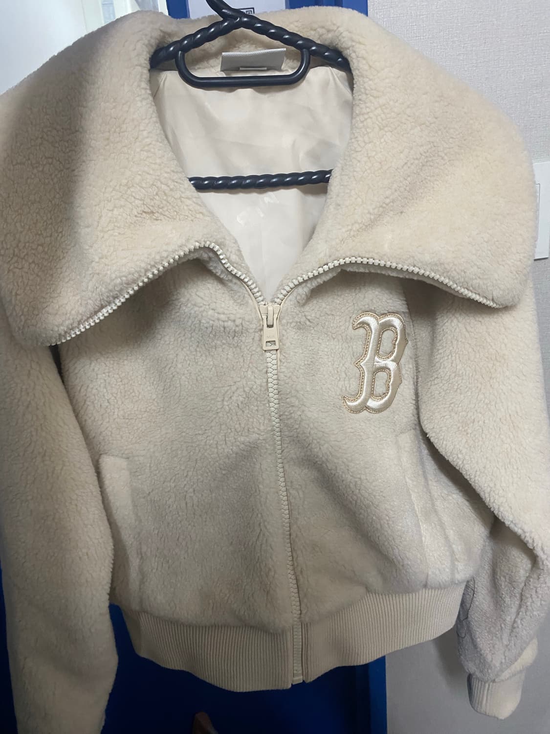 MLB 베이직 경량 크롭 후리스 점퍼 상품이미지1