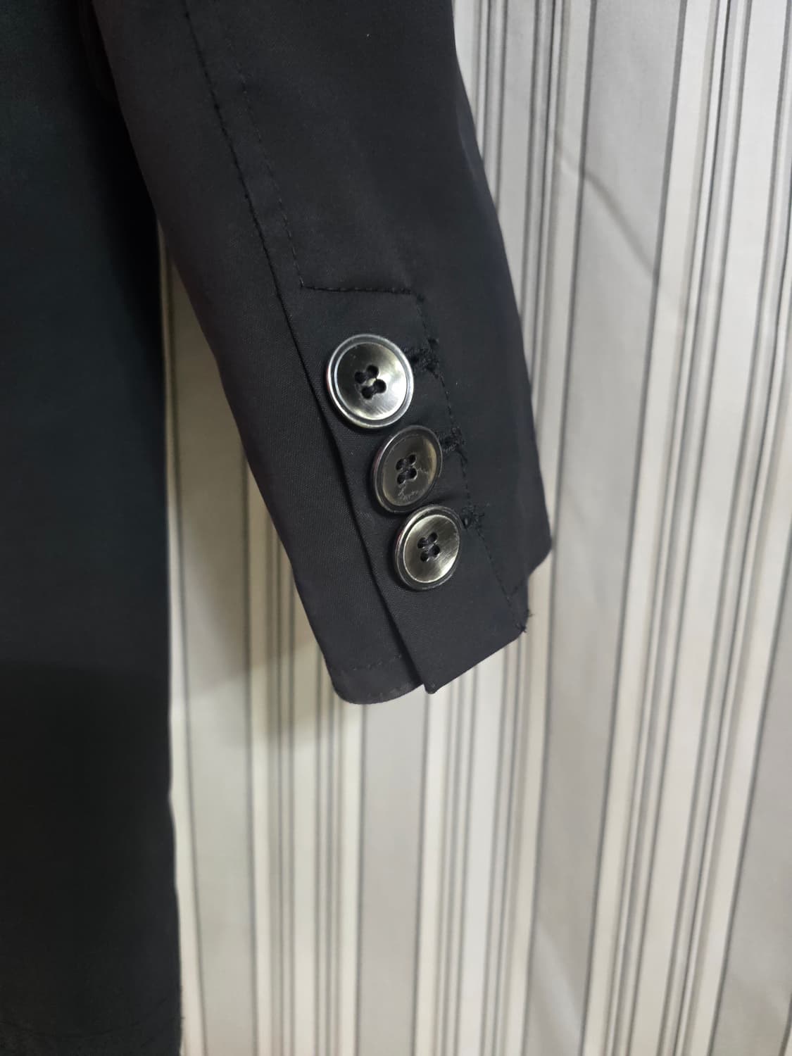 (52) [EMPORIO ARMANI]엠포리오 아르마니 블랙 자켓 상품이미지5