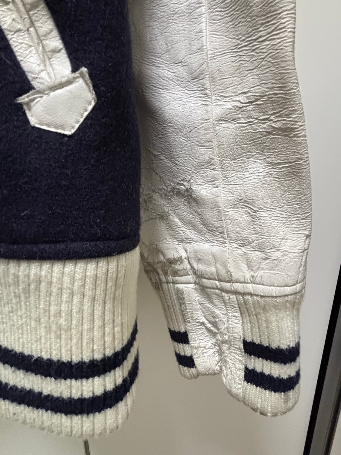 네이버후드 바시티 자켓 상품이미지3